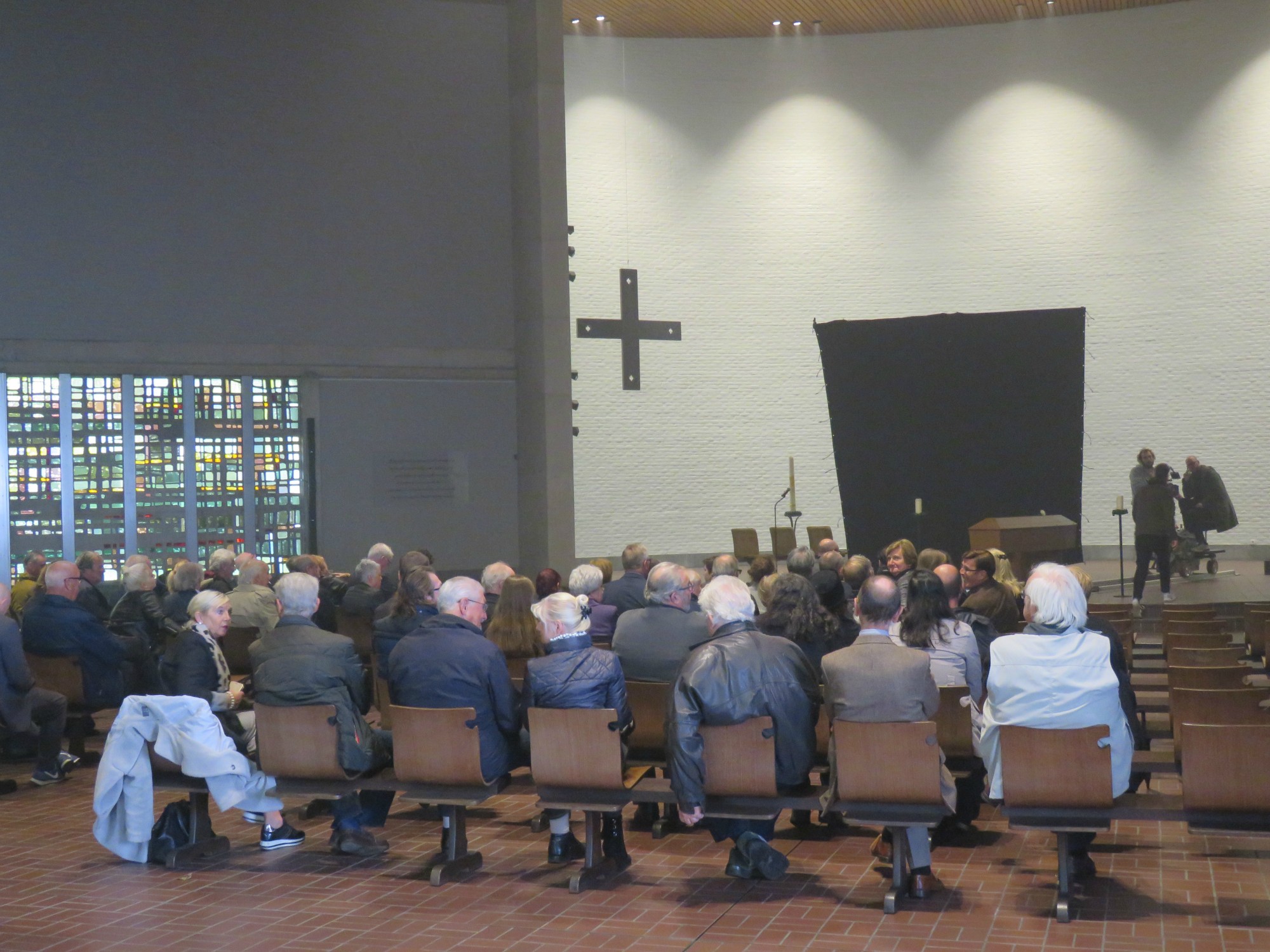 'Over Water' - Filmopnames in de Sint-Anna-ten-Drieënkerk, Antwerpen Linkeroever