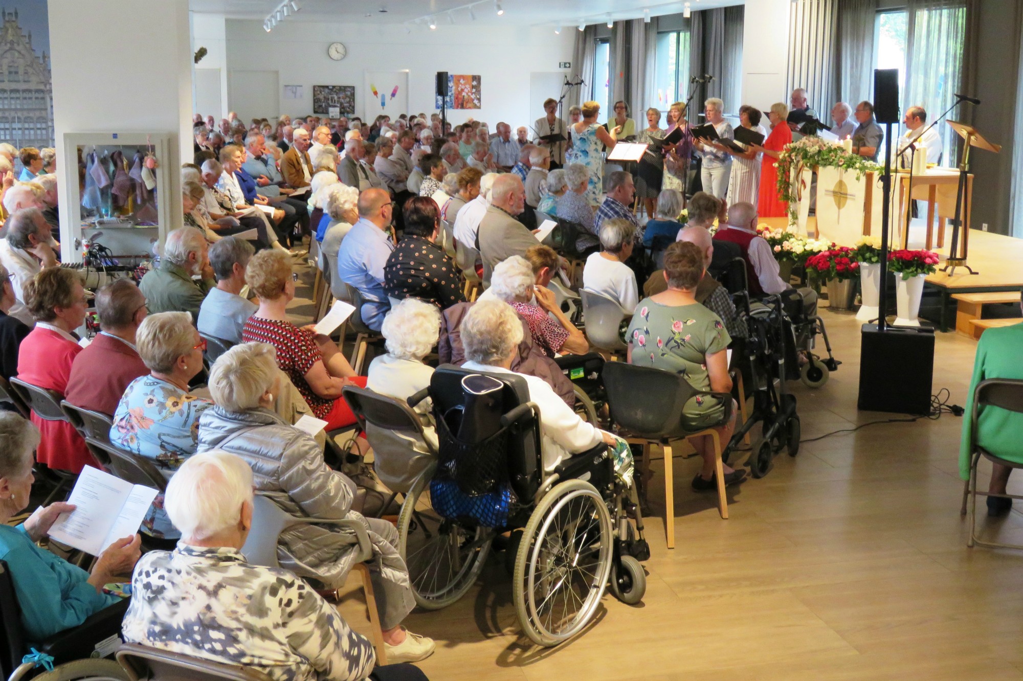 Viering moederdag in WZC Hof ter Schelde