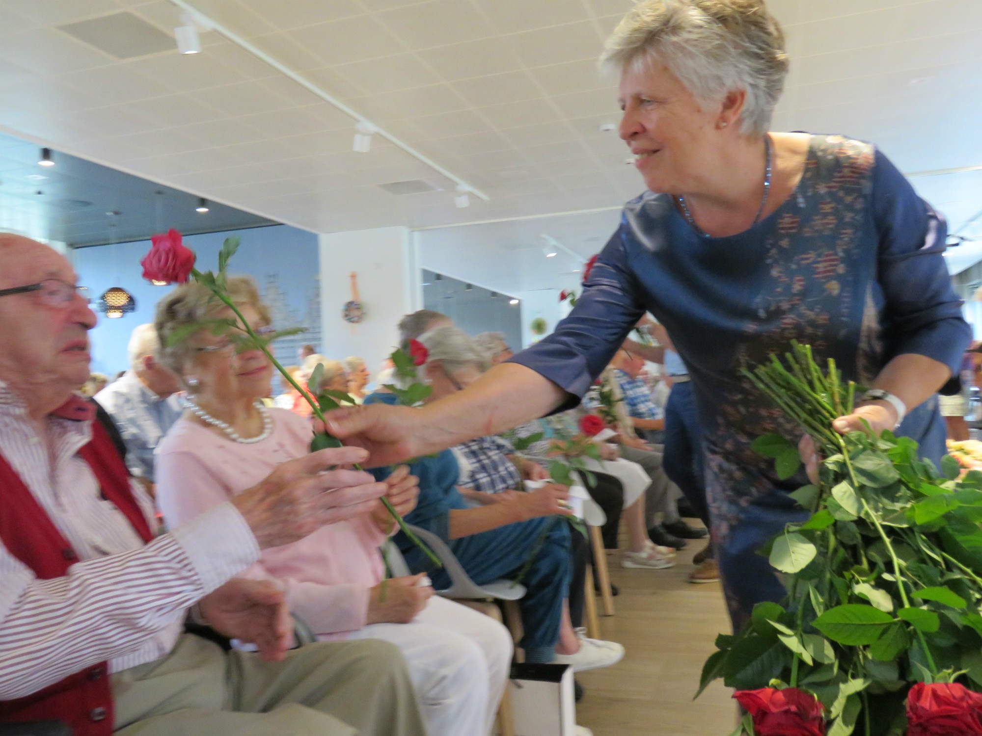 Viering moederdag in WZC Hof ter Schelde