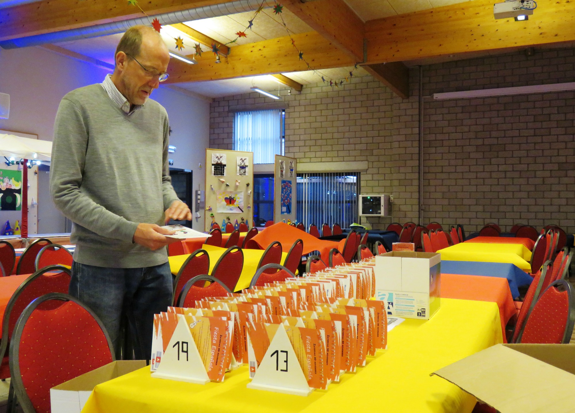 SAF Culinair - Al vroeg in de ochtend wordt de zaal feestelijk aangekleed