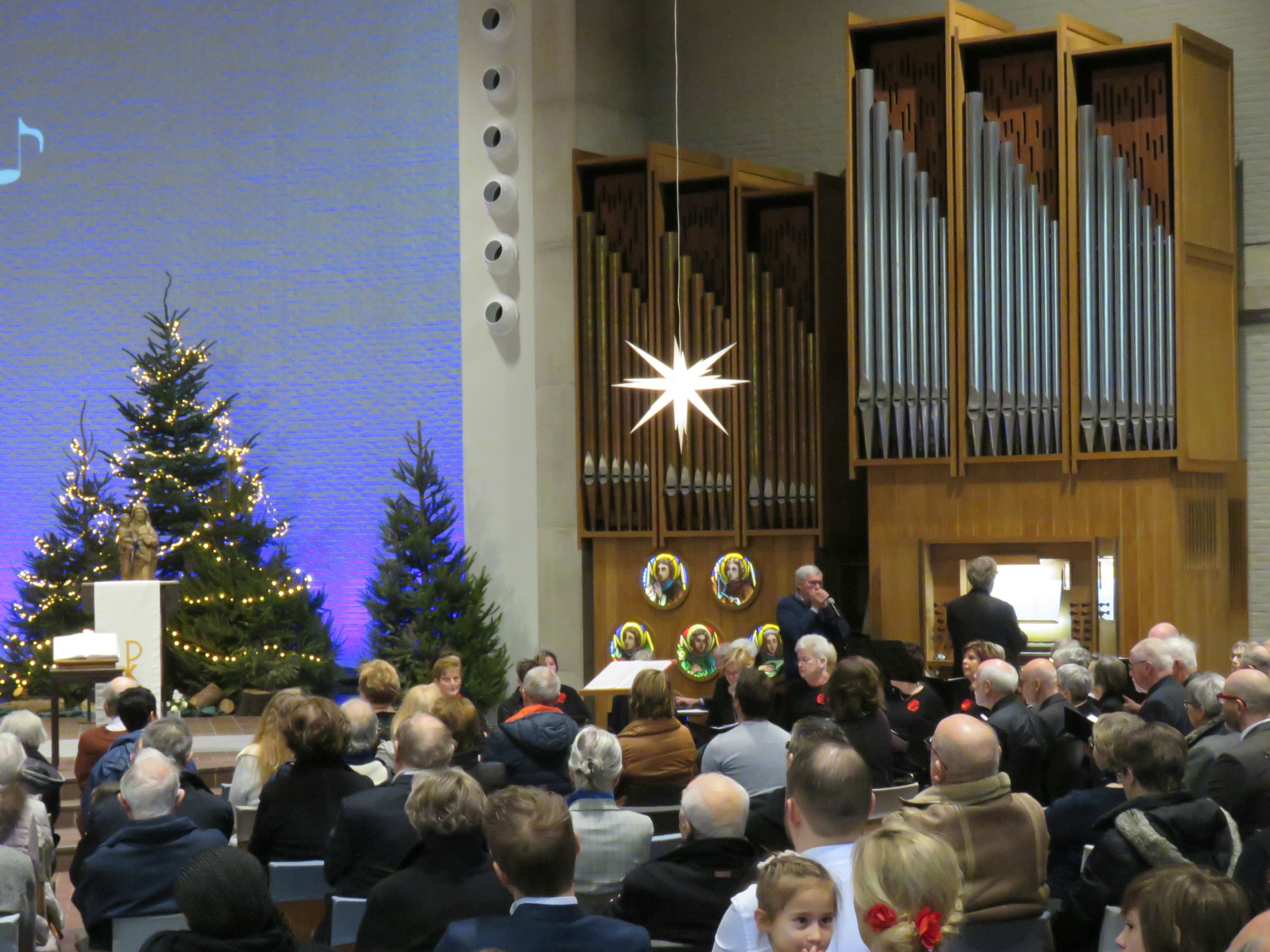 Stille Nacht met Jan Van Noten, mondharmonica en Joannes Thuy, orgel