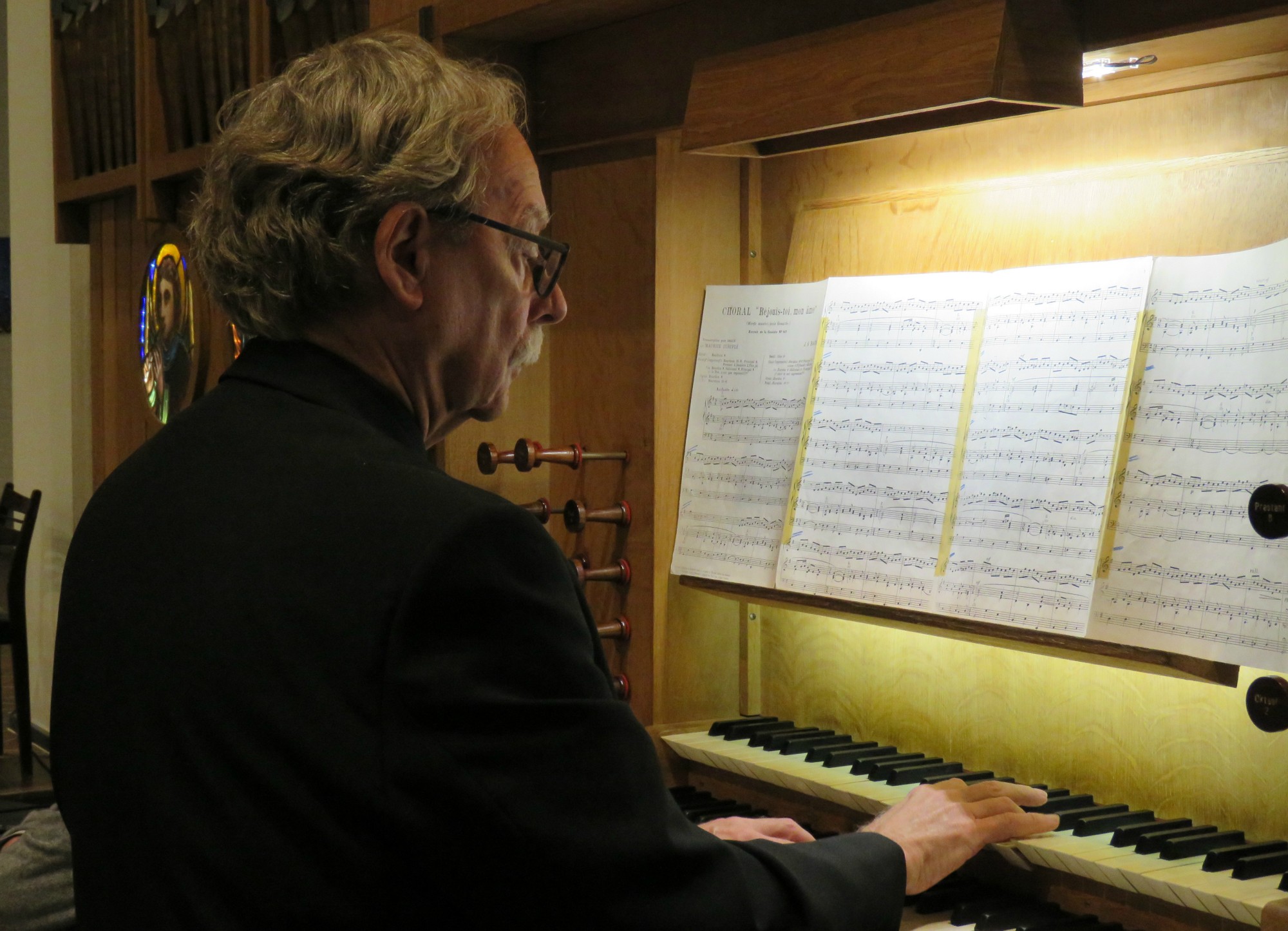 Zang door Myriam Baert, Joannes Thuy aan het orgel, viool door Louise Vanbiervliet