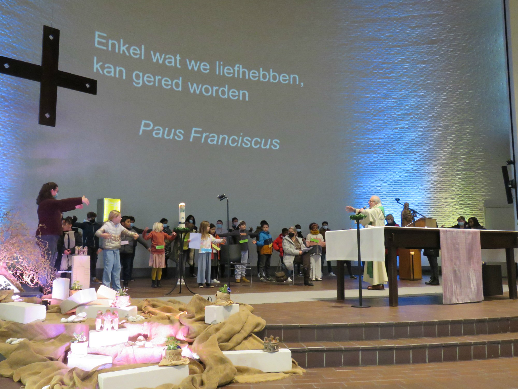 Woordje na de lezingen door priester Paul Scheelen