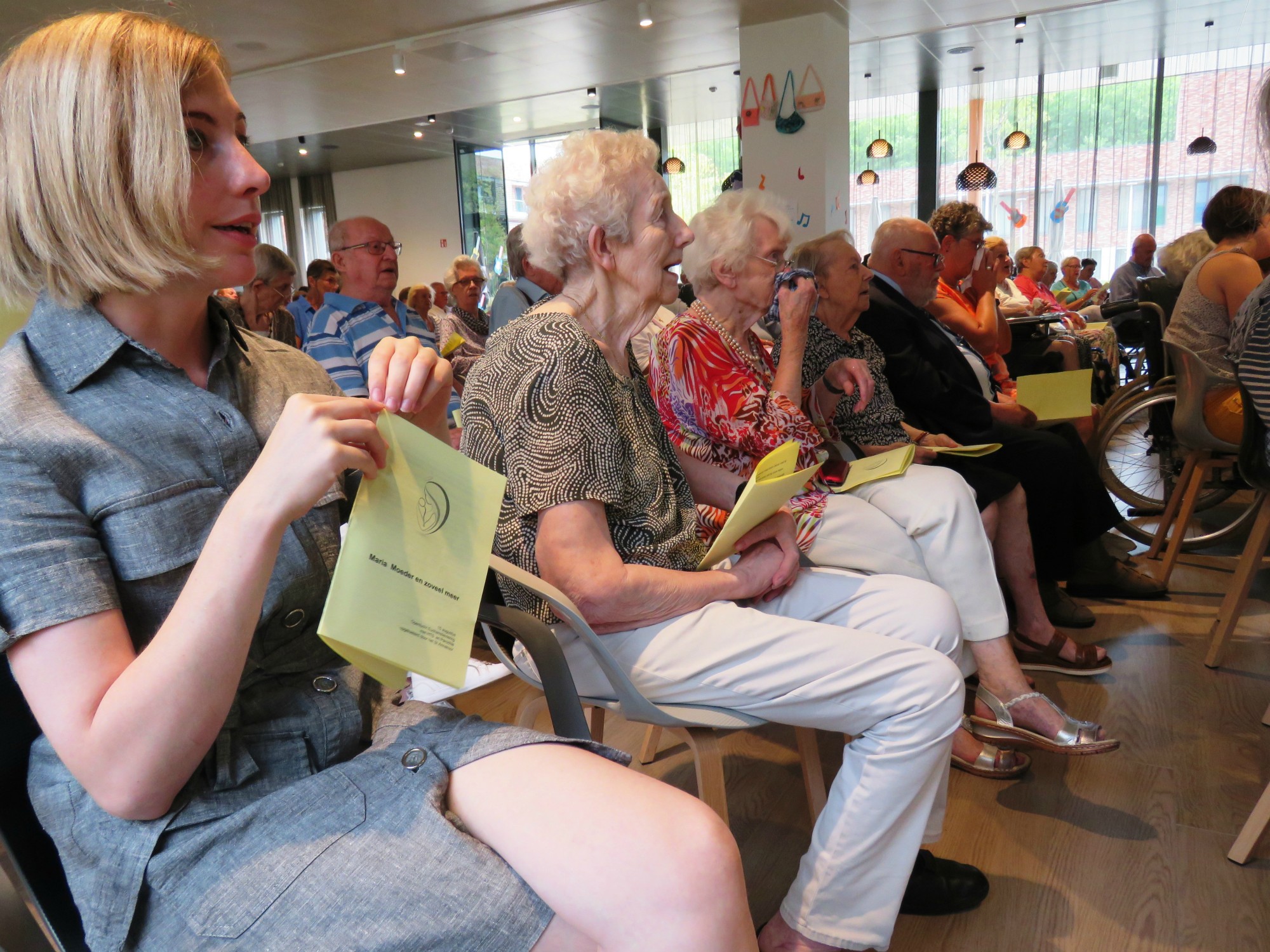 Openluchtviering - Moederdag - WZC Hof ter Schelde - Voorganger Paul Scheelen