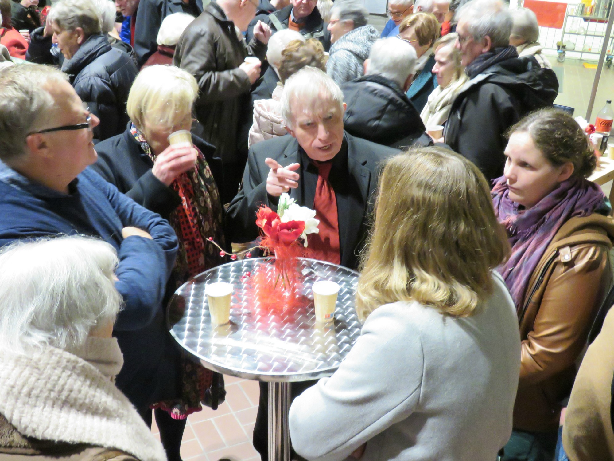 Receptie met gluywein met kerstwensen uit te delen