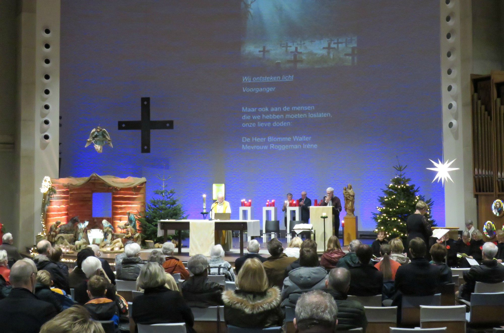 Kerstdagviering - Voorganger Paul Scheelen - Sint-Annakoor o.l.v. Myriam Baert | Orgel Joannes Thuy - Sint-Anna-ten-Drieënkerk, Antwerpen Linkeroever