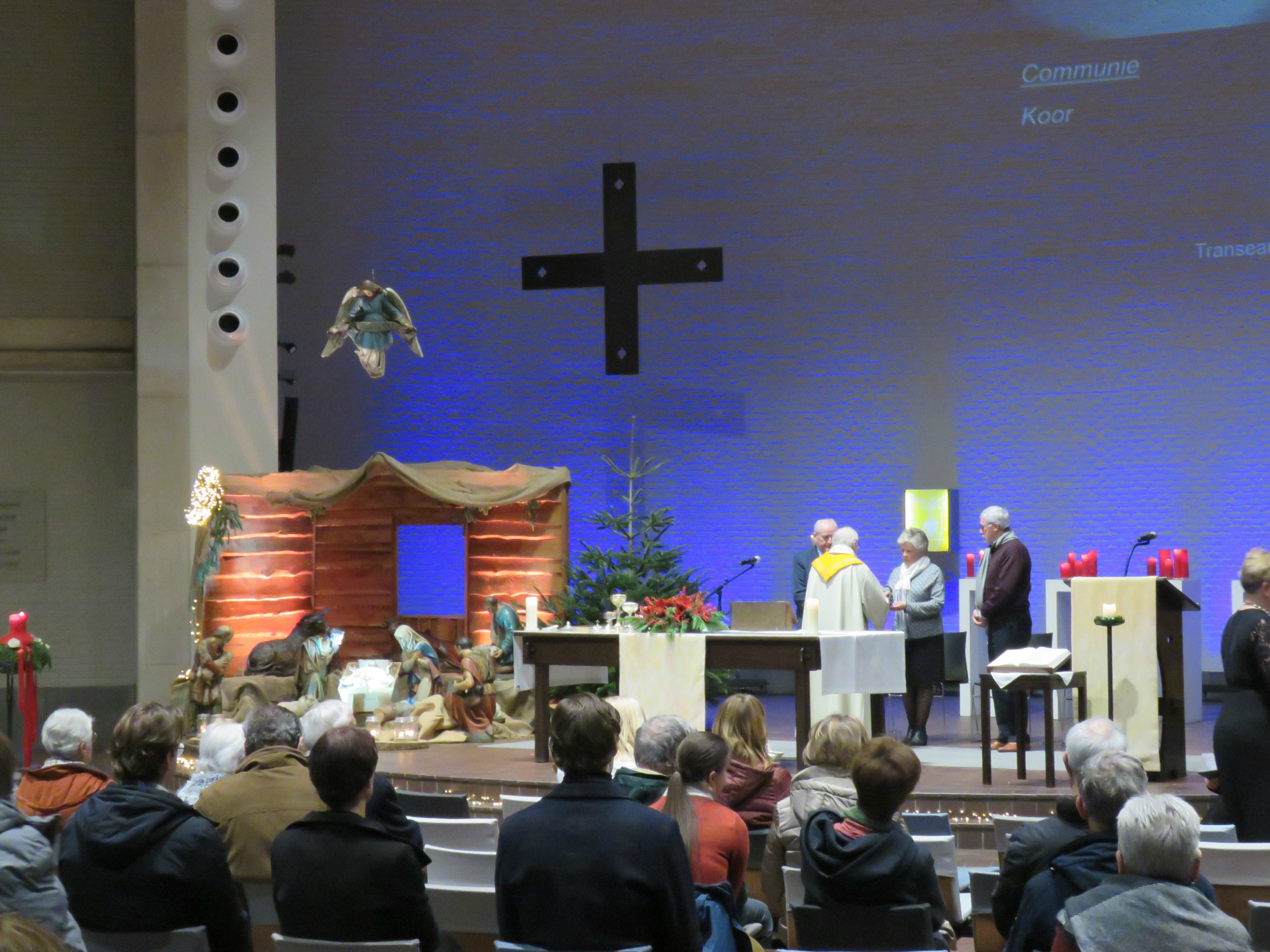 Kerstdagviering - Voorganger Paul Scheelen - Sint-Annakoor o.l.v. Myriam Baert | Orgel Joannes Thuy - Sint-Anna-ten-Drieënkerk, Antwerpen Linkeroever