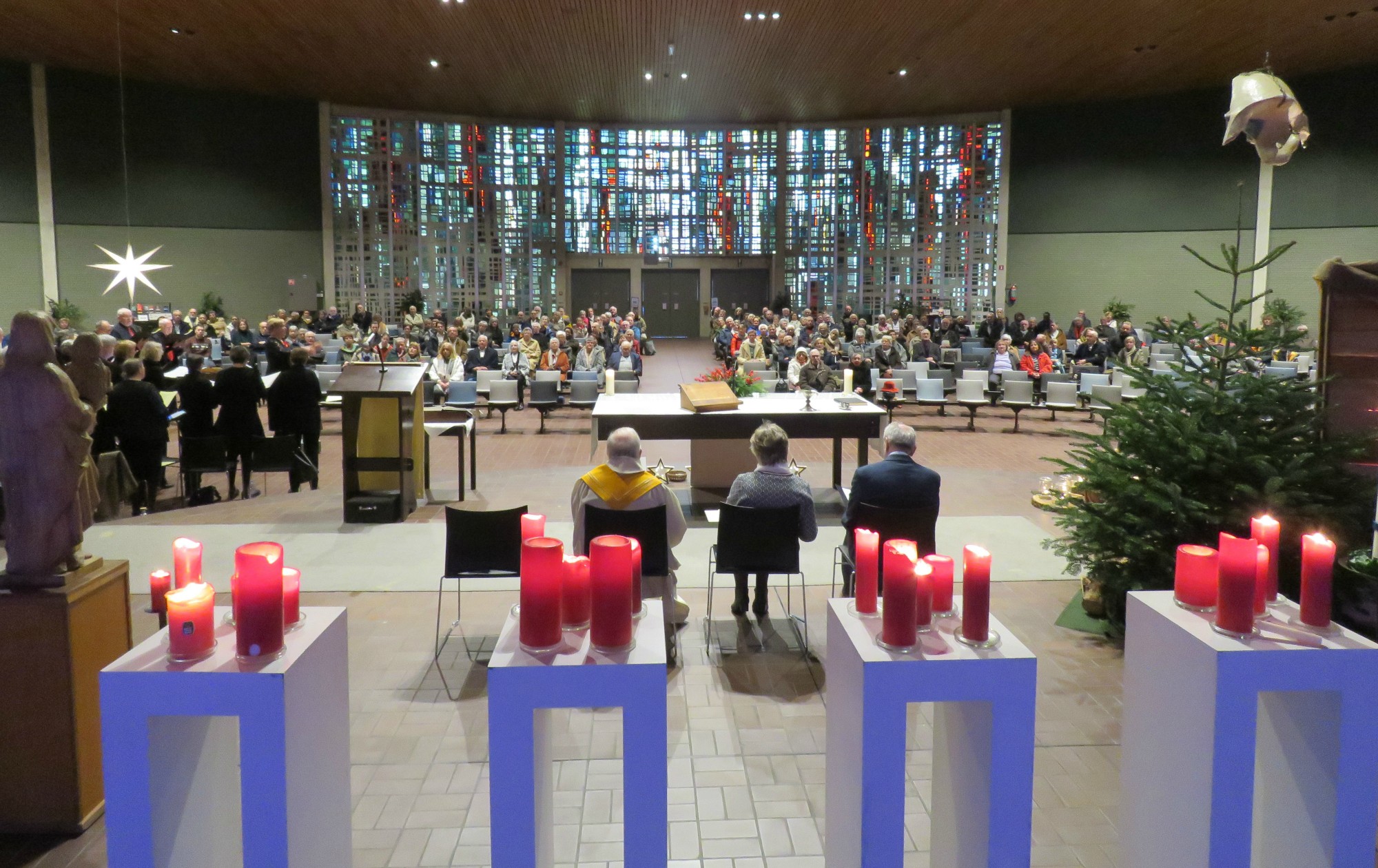 Kerstdagviering - Voorganger Paul Scheelen - Sint-Annakoor o.l.v. Myriam Baert | Orgel Joannes Thuy - Sint-Anna-ten-Drieënkerk, Antwerpen Linkeroever