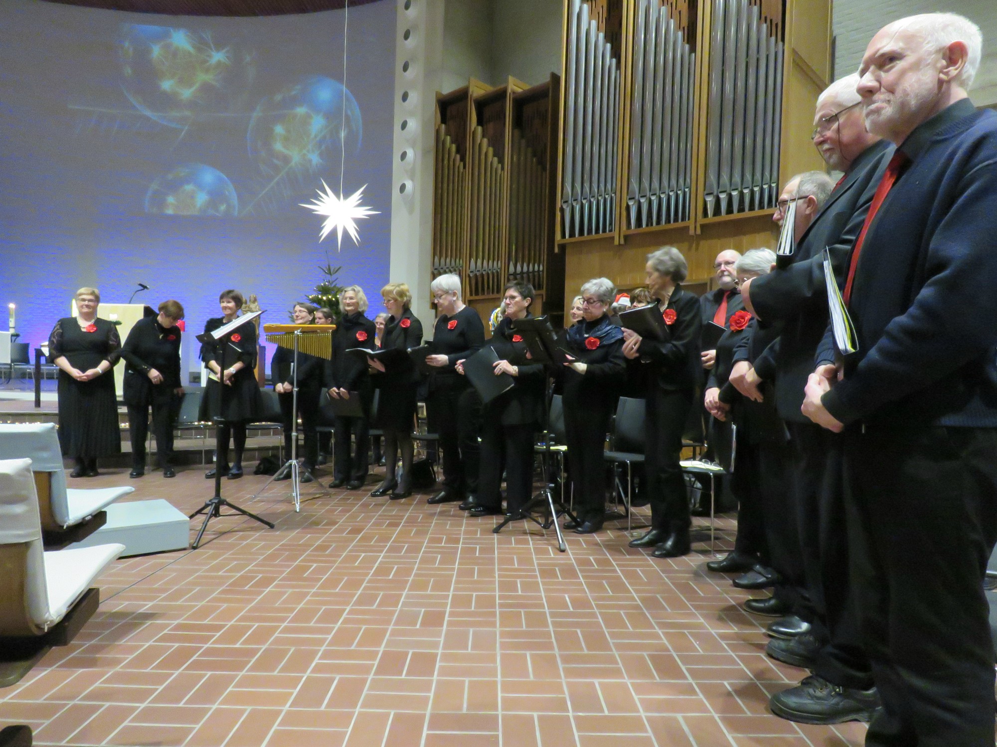 Slotlied door het Sint-Annakoor o.l.v. Myriam Baert | Orgel Joannes Thuy