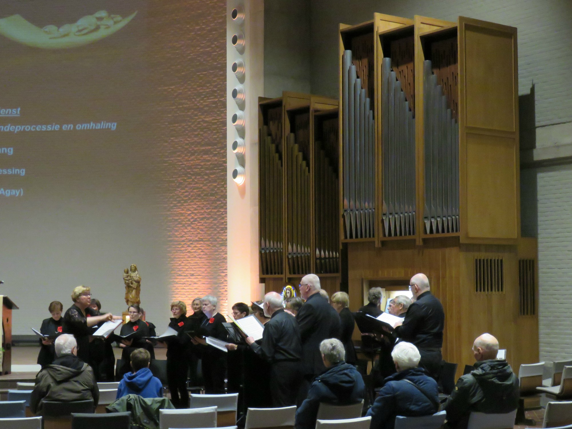 Witte Donderdag | Voetwassing | Sint-Annakoor o.l.v. Myriam Baert, Joannes Thuy, orgel |  Sint-Anna-ten-Drieënkerk, Antwerpen Linkeroever