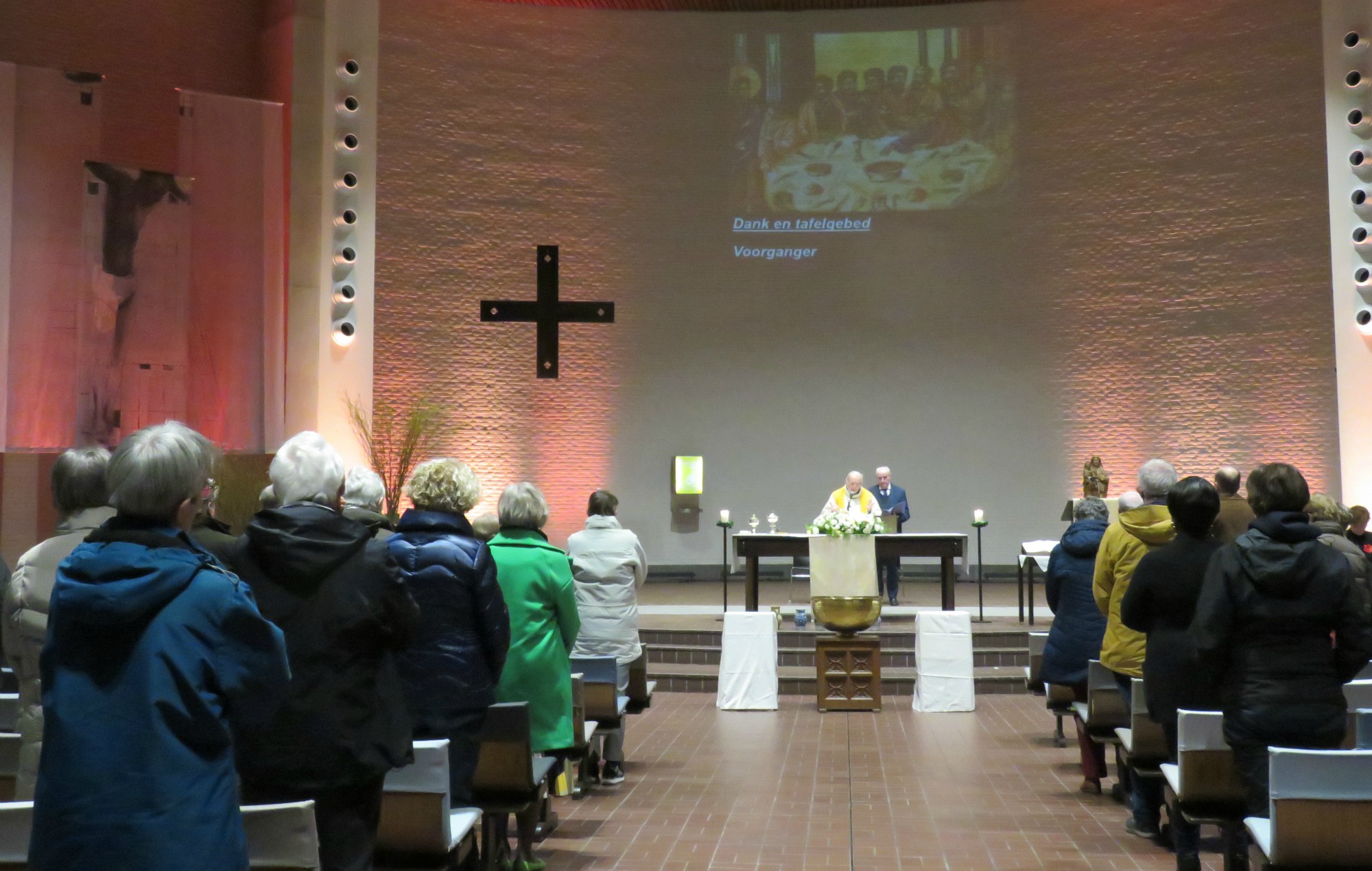 Witte Donderdag | Voetwassing | Sint-Annakoor o.l.v. Myriam Baert, Joannes Thuy, orgel |  Sint-Anna-ten-Drieënkerk, Antwerpen Linkeroever