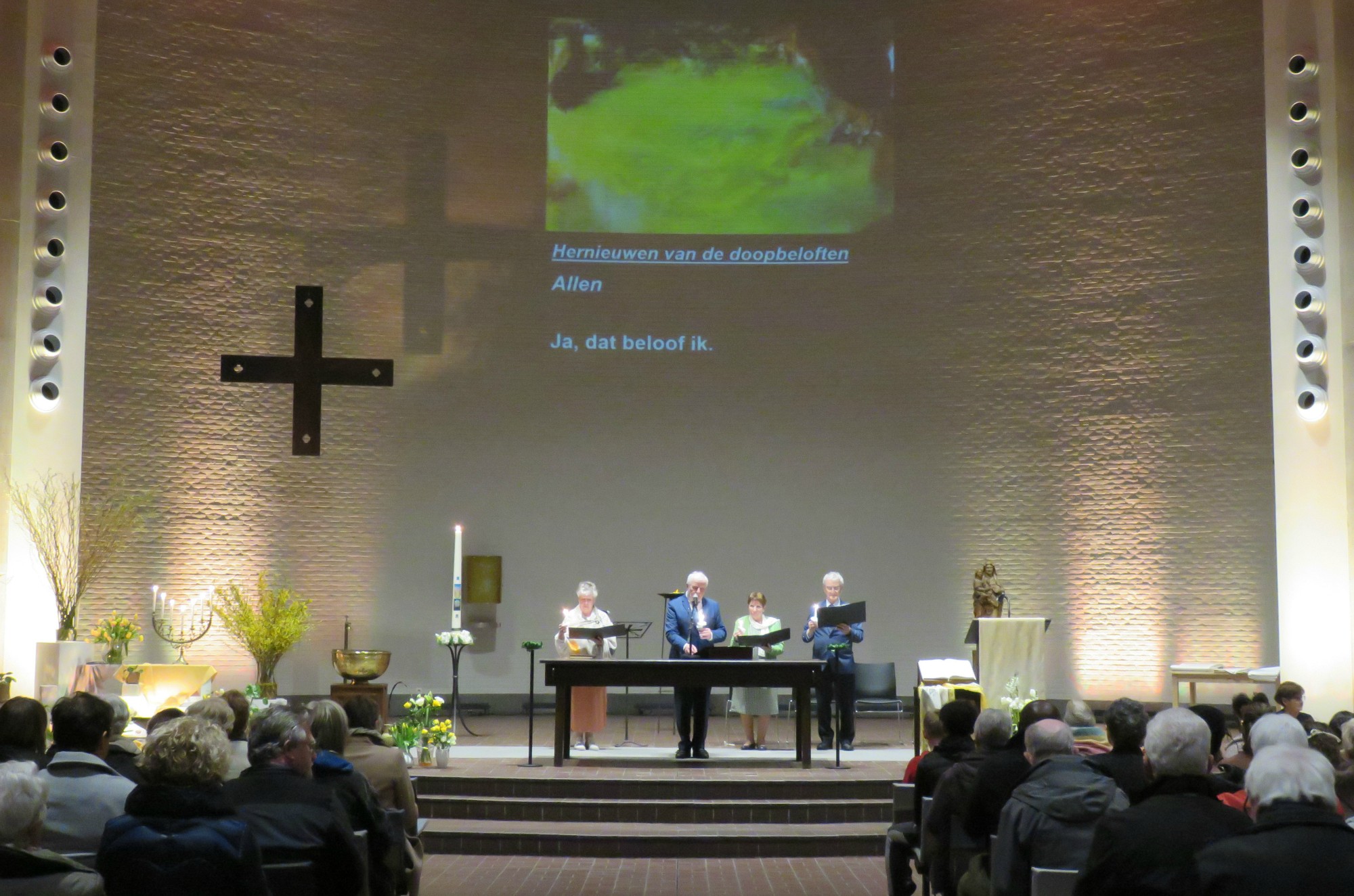 Paaswake | Sint-Anna-ten-Drieënparochie, Antwerpen Linkeroever