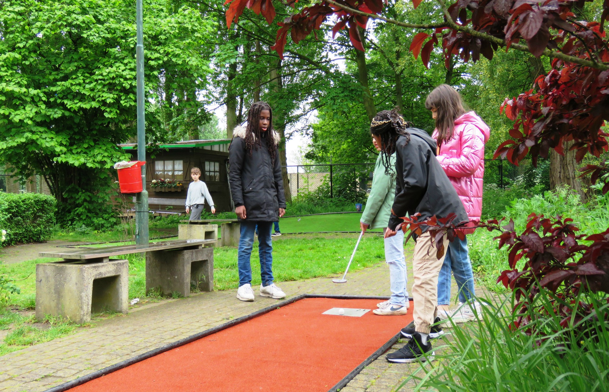 Afsluitdag - Minigolf met een hapje en een drankje