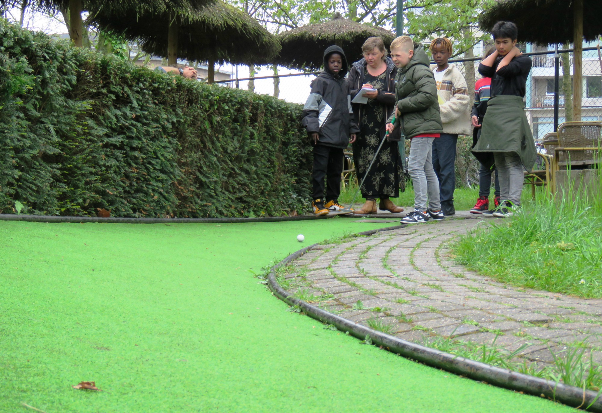 Afsluitdag - Minigolf met een hapje en een drankje