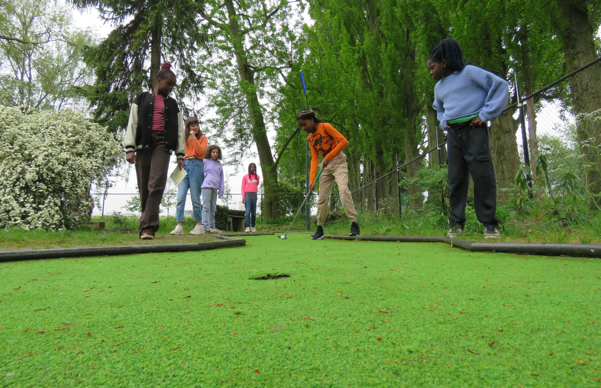 Afsluitdag - Minigolf met een hapje en een drankje