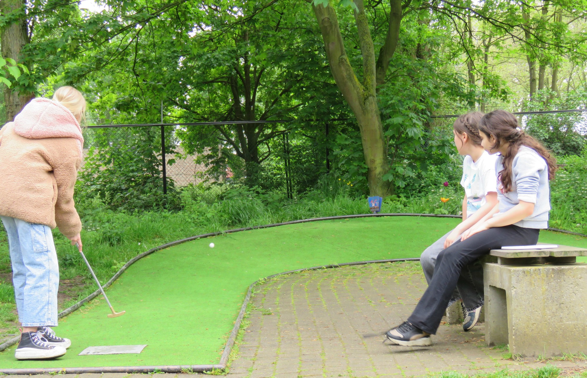 Afsluitdag - Minigolf met een hapje en een drankje