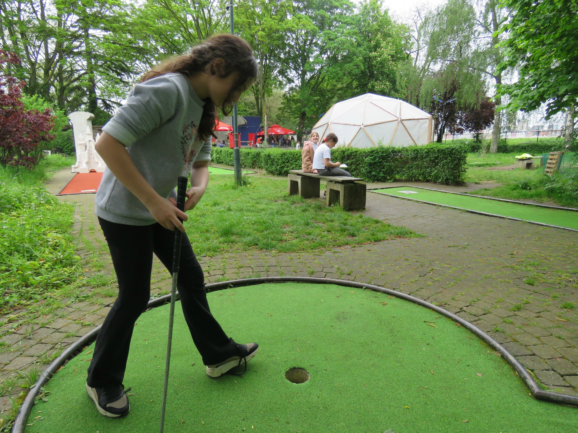 Afsluitdag - Minigolf met een hapje en een drankje