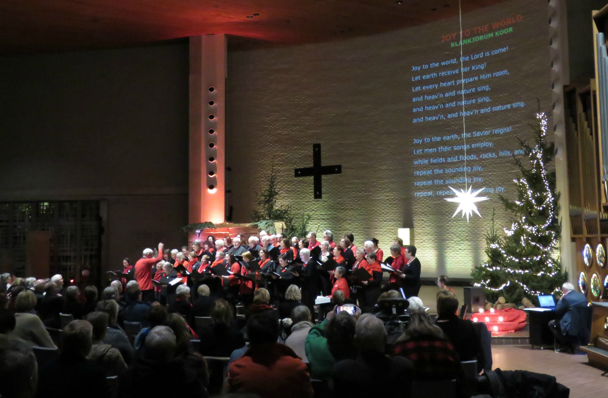 Meezing kerstconcert - Ortolaan - Klankjorum - Sint-Annakoor - Joannes Thuy - Myriam Baert - Sint-Anna-ten-Drieënkerk, Antwerpen Linkeroever