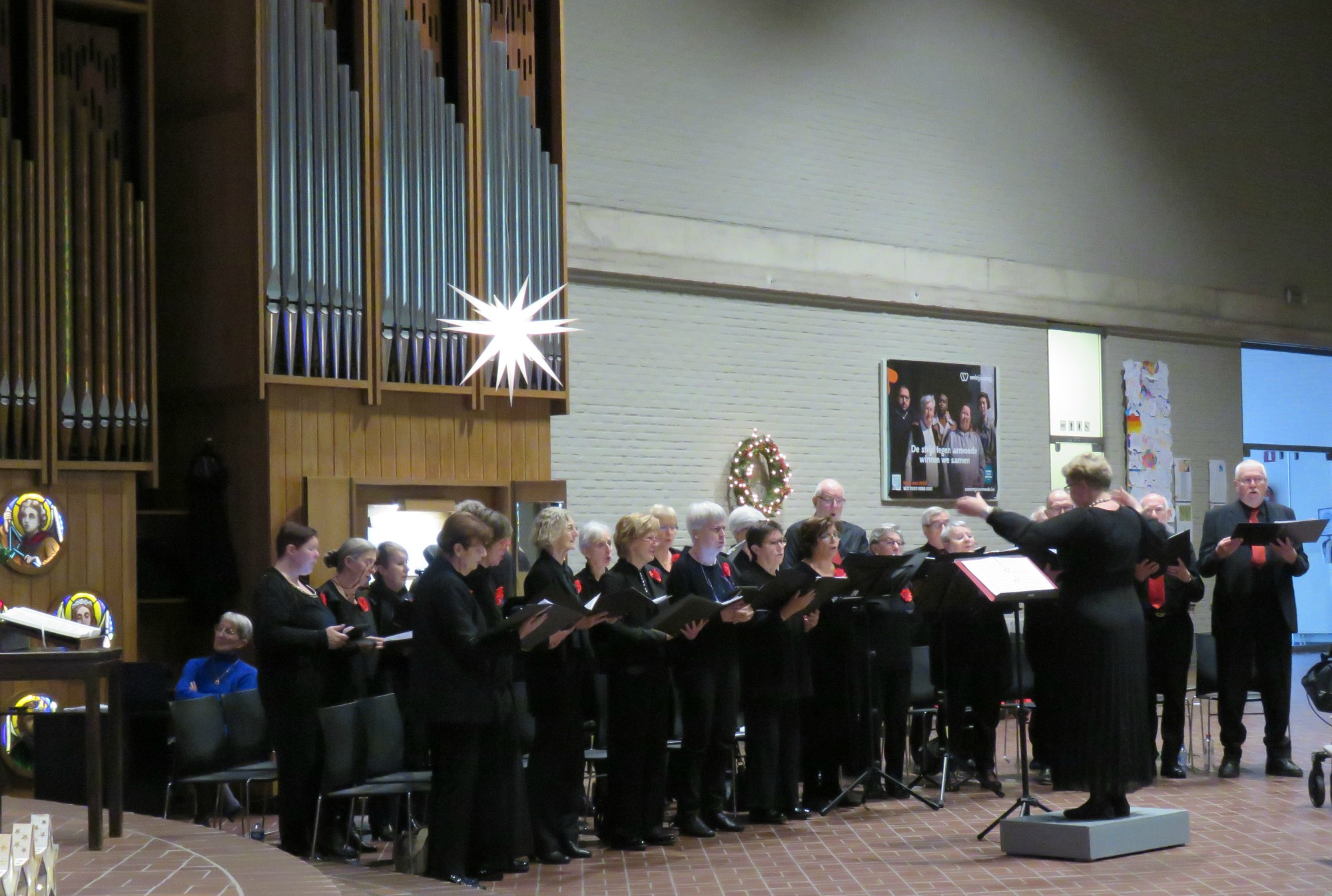 Slotlied door het Sint-Annakoor o.l.v. Myriam Baert | Orgel: Joannes Thuy