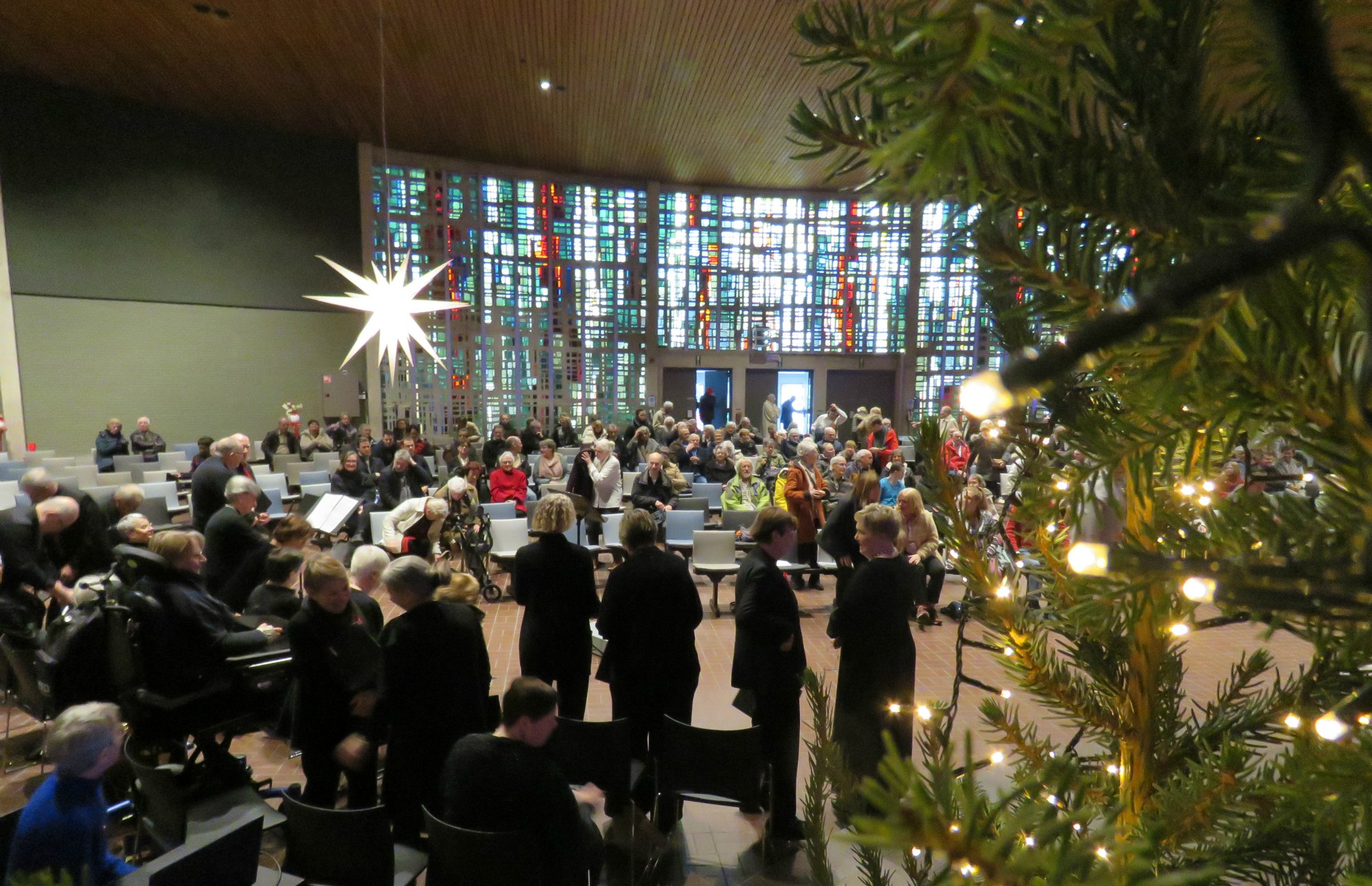 Slotlied door het Sint-Annakoor o.l.v. Myriam Baert | Orgel: Joannes Thuy