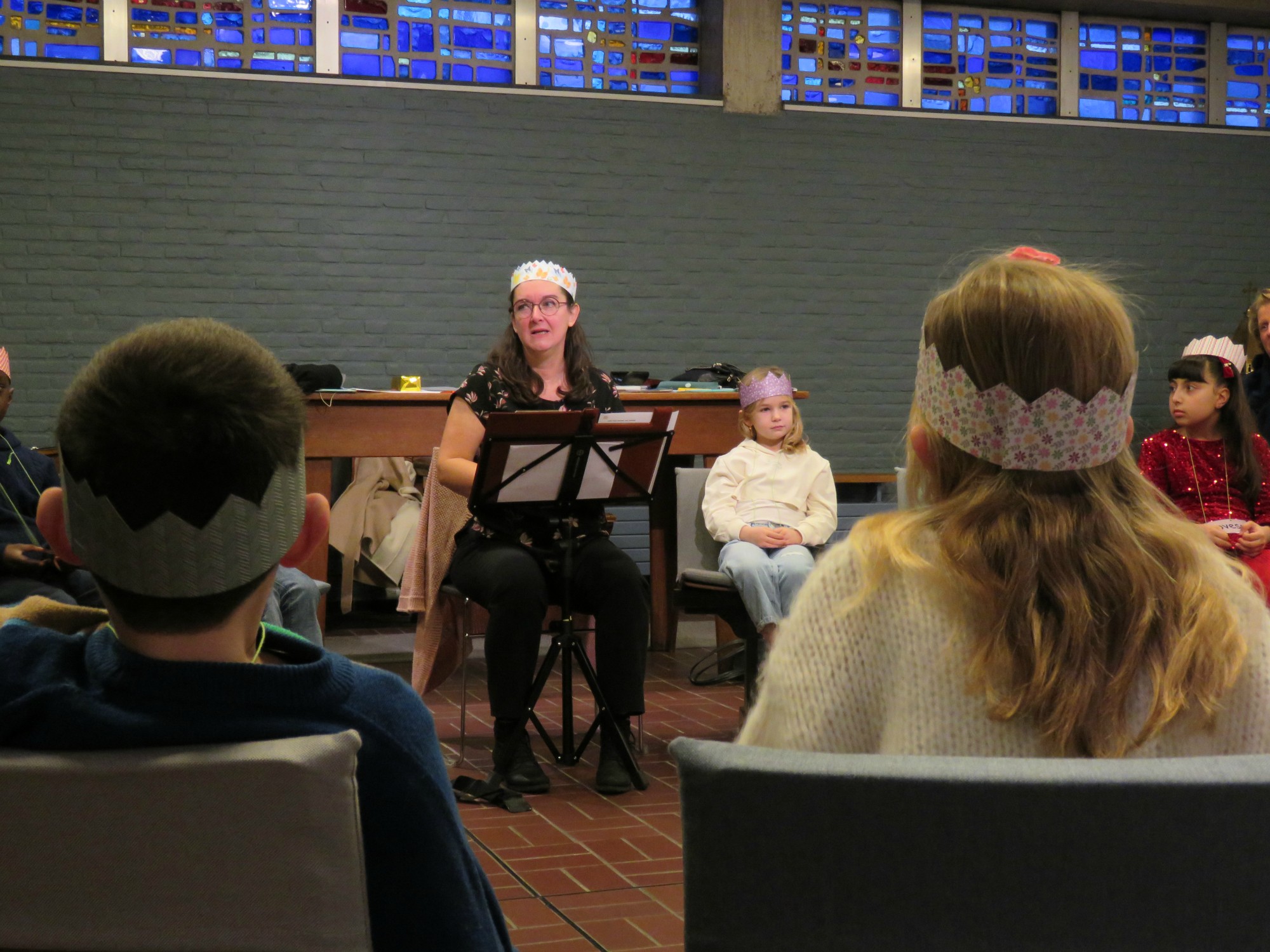 Het derde catechesemoment voor de eerste communicanten 2024 in de weekkapel | Sint-Anna-ten-Drieënkerk, Antwerpen Linkeroever