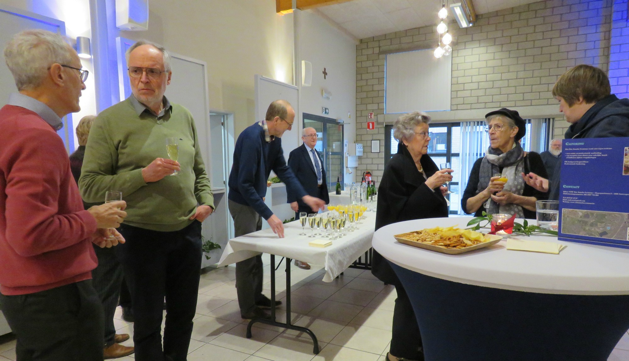 Sfeerfoto's van de nieuwjaarsreceptie van het Sint-Anna-ten-Drieënparochie, Antwerpen Linkeroever