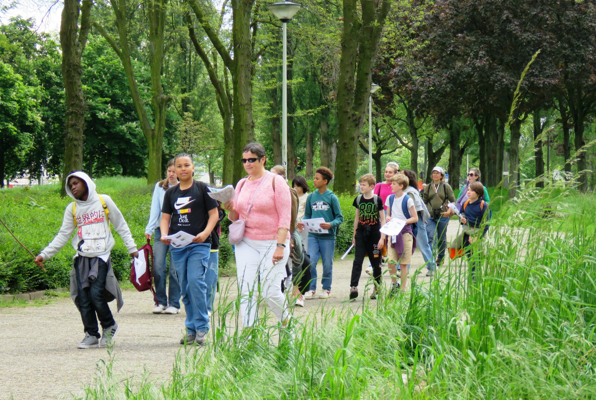 Afsluitdag vormelingen - Zoektocht op Linkeroever naar speciale plaatsen