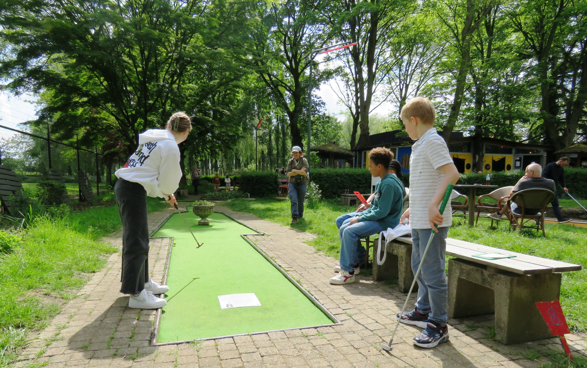 Afsluitdag vormelingen - Minigolf en iets eten en drinken