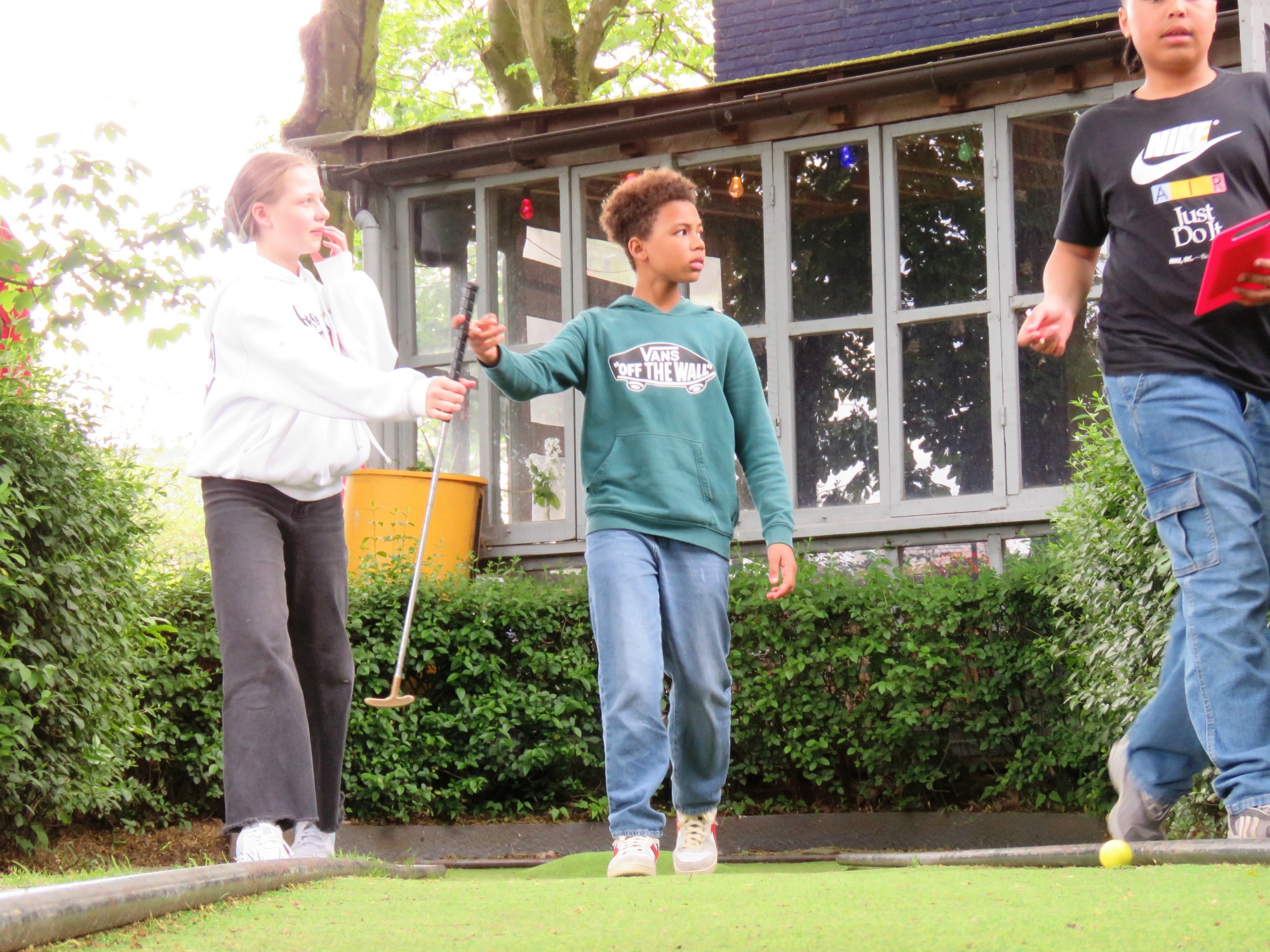 Afsluitdag vormelingen - Minigolf en iets eten en drinken