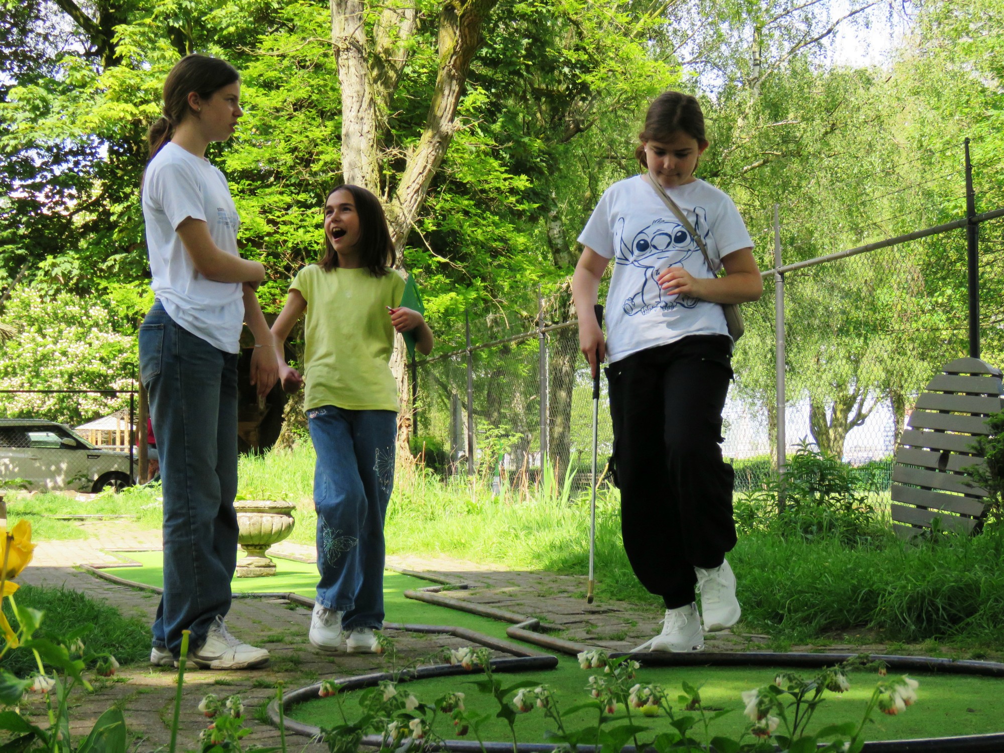 Afsluitdag vormelingen - Minigolf en iets eten en drinken