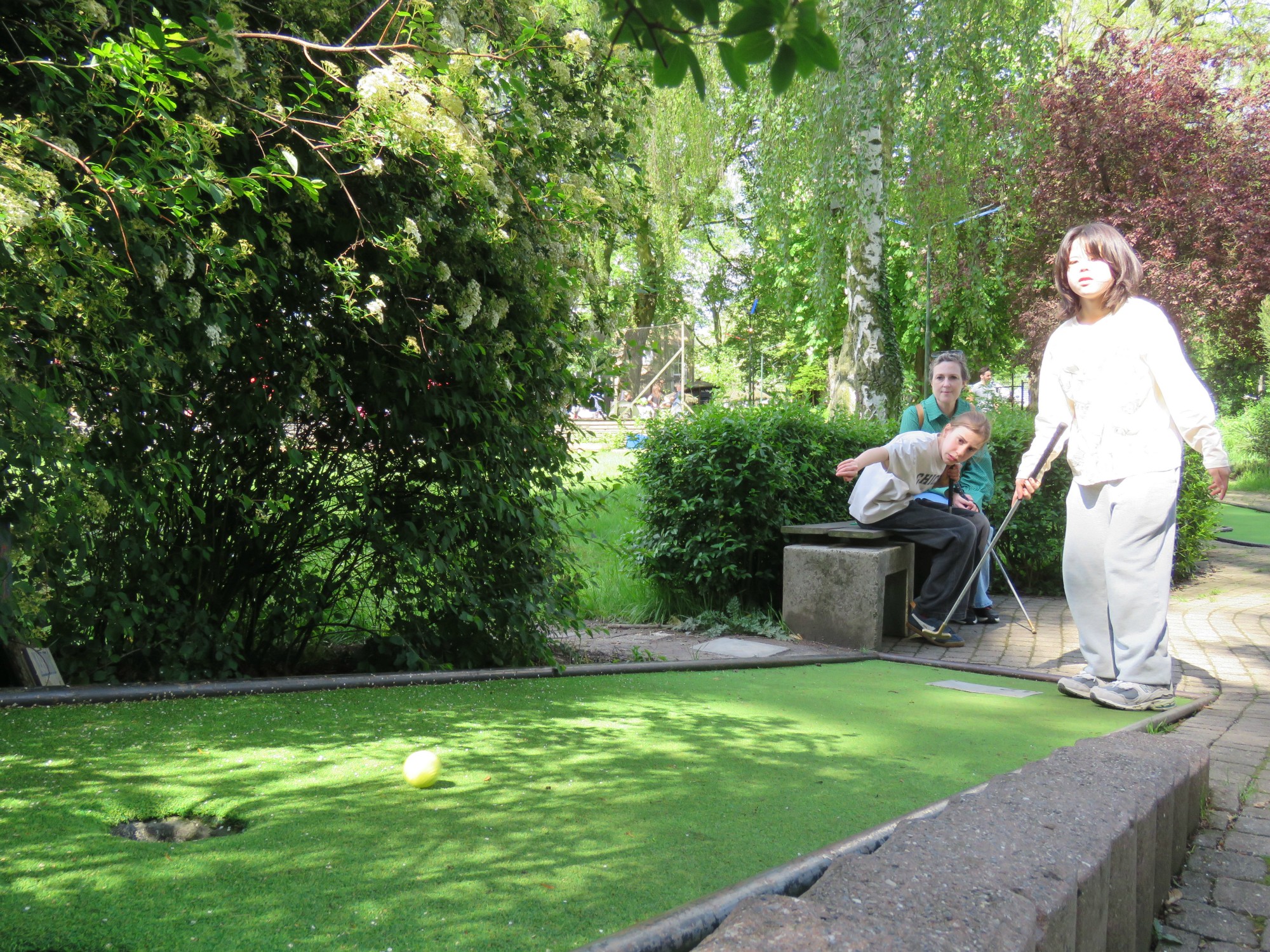 Afsluitdag vormelingen - Minigolf en iets eten en drinken