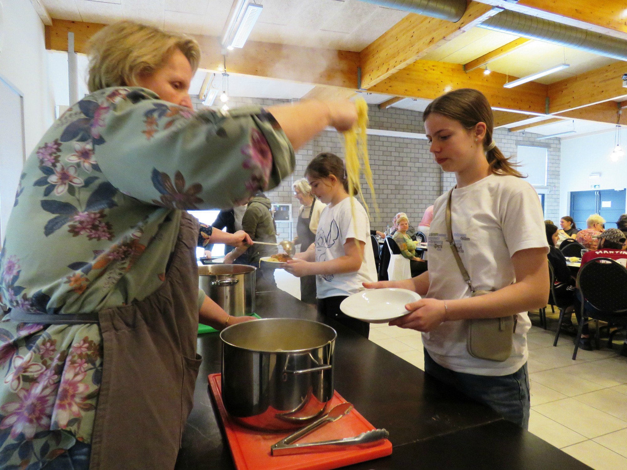 Afsluitdag vormelingen 2024 - Spaghetti-avond in het Sint-Anneke Centrum