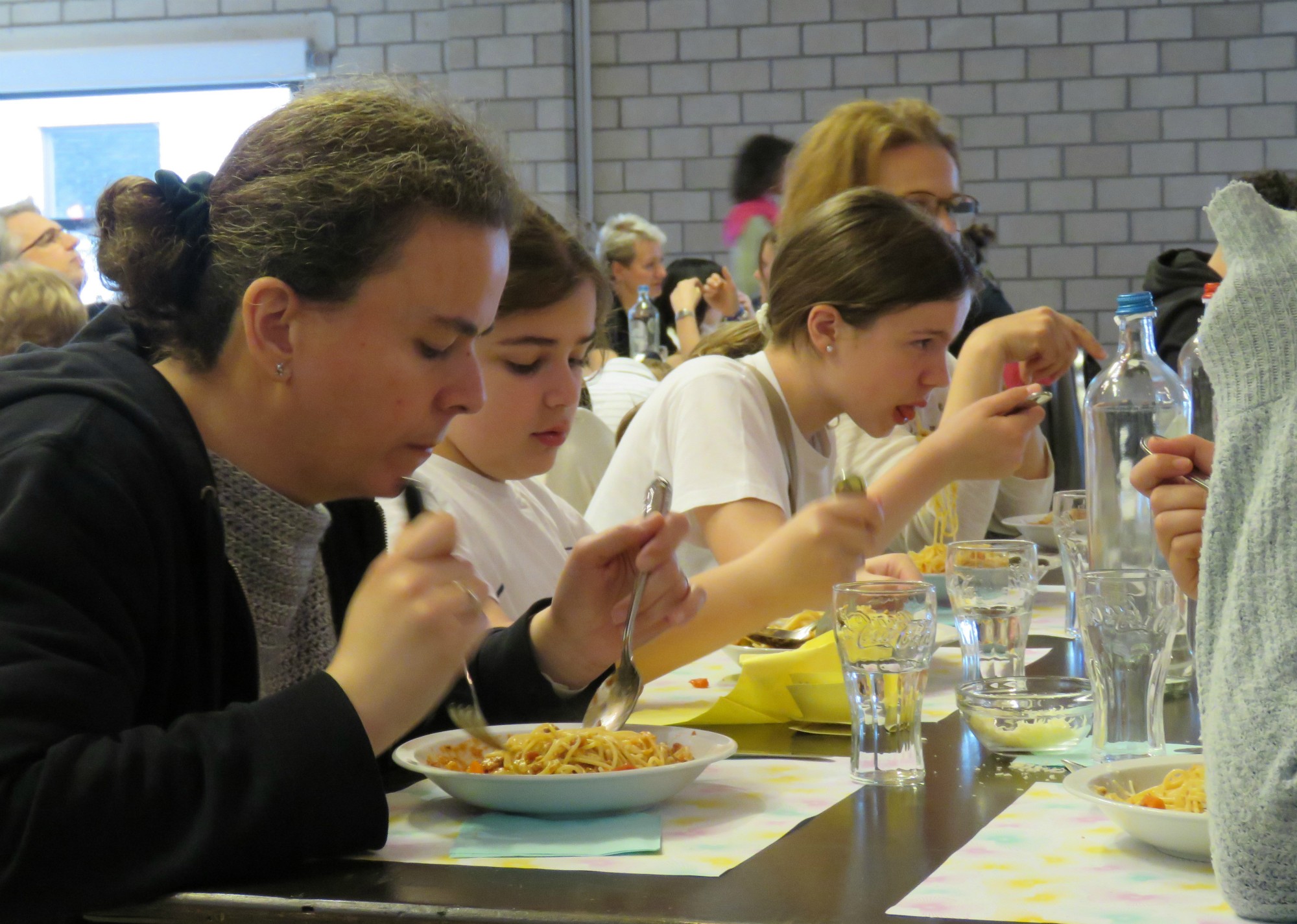 Afsluitdag vormelingen 2024 - Spaghetti-avond in het Sint-Anneke Centrum