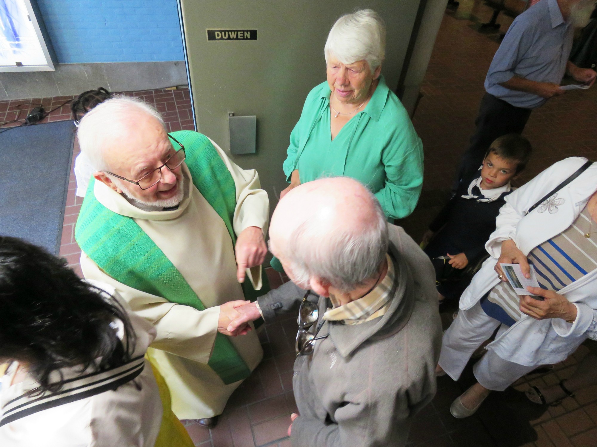 Dankviering | Eerste communicanten + Vormelingen | Paul Scheelen 85 jaar - 60 jaar priester | Sint-Anna-ten-Drieënparochie, Antwerpen Linkeroever