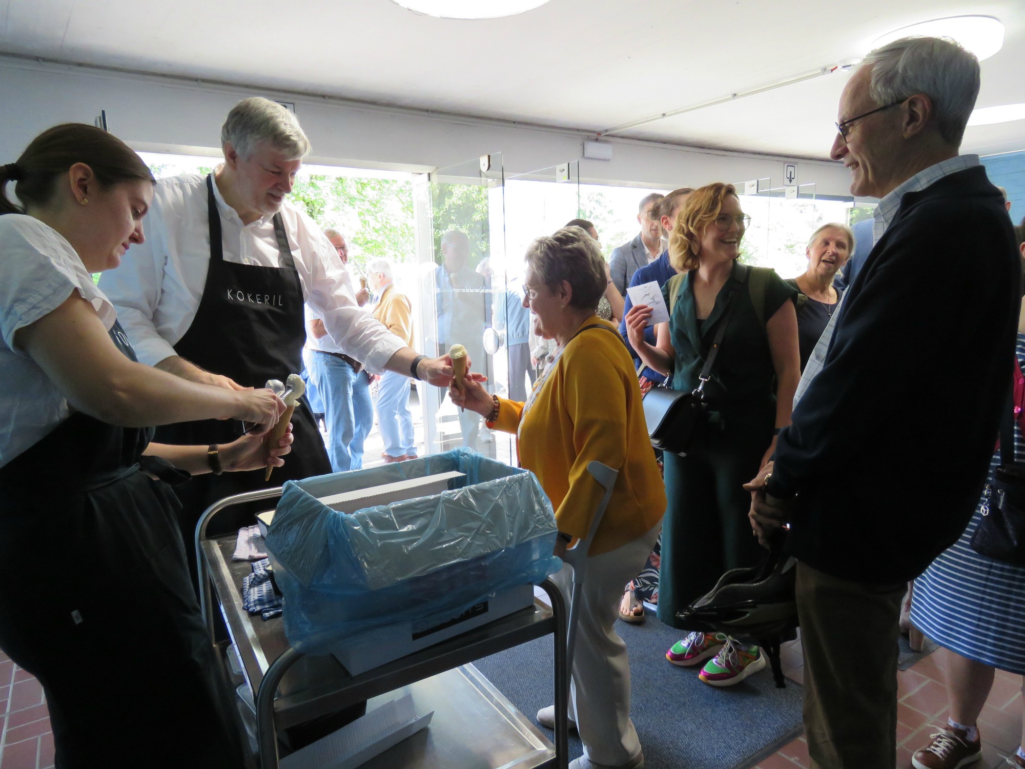 Heel voor gelukwensen voor priester Paul Scheelen met zijn 85e verjaardag en 60 jarige priesterschap