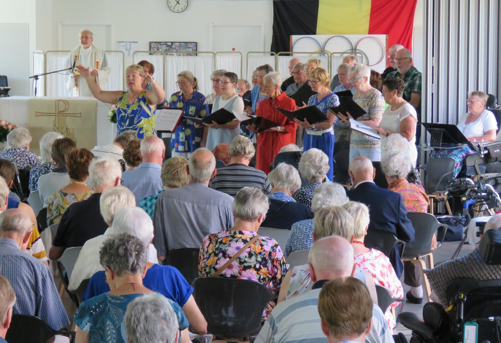 Het Sint-Annakoor o.l.v. Myriam Baert | Orgel: Joannes Thuy