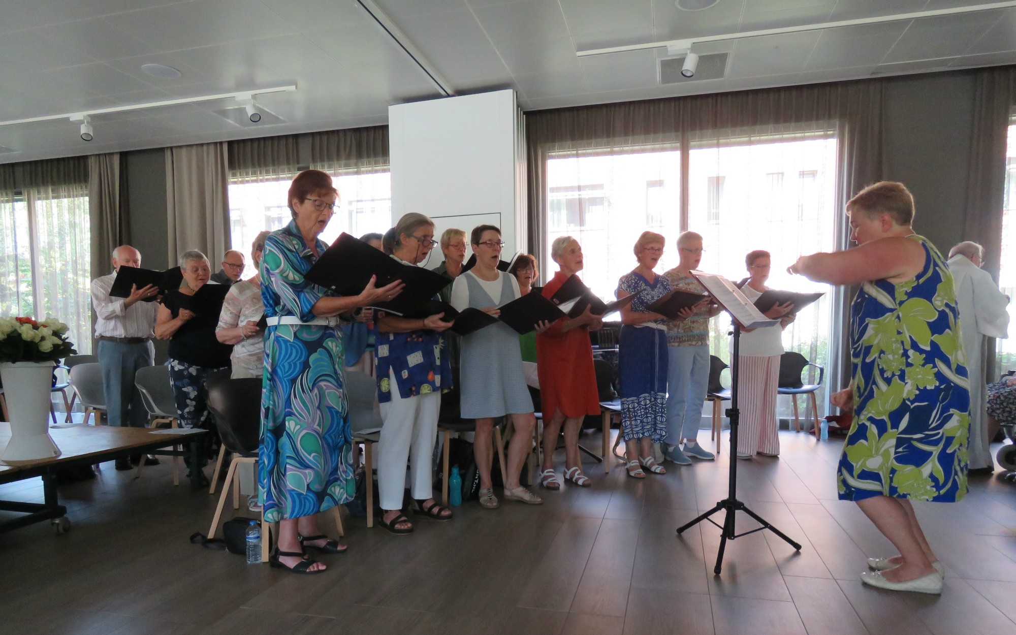 Moederdagviering | WZC Hof ter Schelde | Onze-Lieve-Vrouw Hemelvaart | Sint-Anna-ten-Drieënparochie, Antwerpen Linkeroever