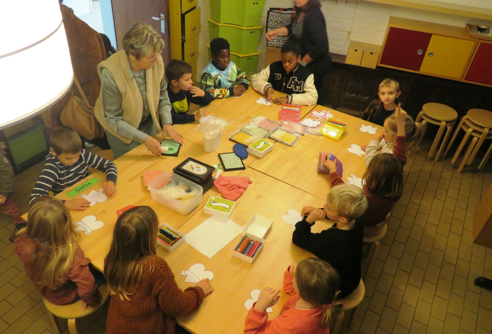 Catechesemoment 1 - Samen werken in het Gele Lokaal