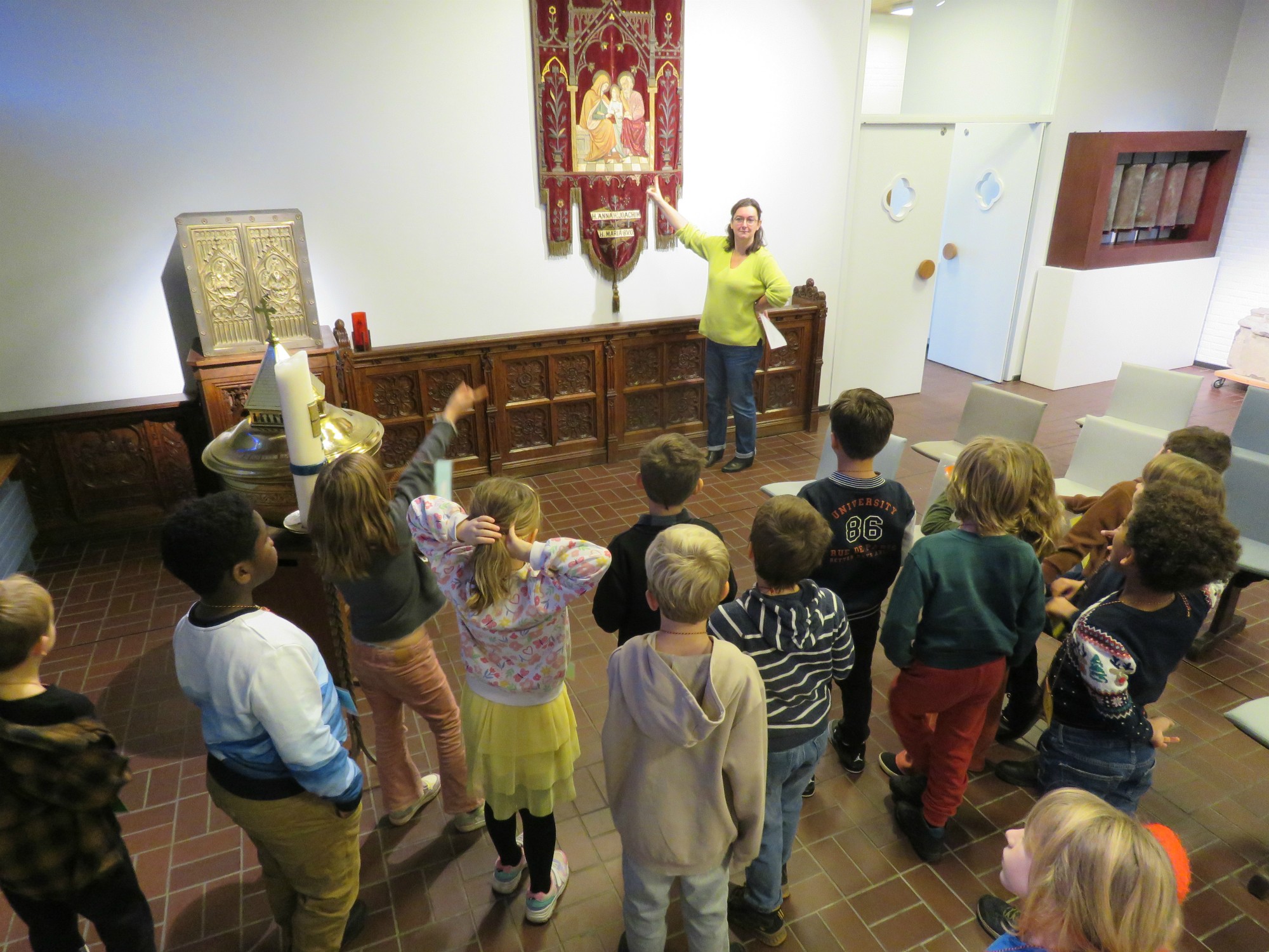 Catechesemoment 2 - Ontdekken van de kerk - Sint-Anna-ten-Drieënkerk, Antwerpen Linkeroever