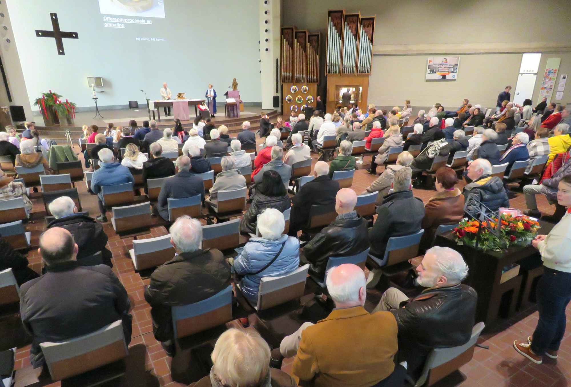 Wegwijzerviering | Eerste zondag advent | Sint-Anna-ten-Drieënkerk, Antwerpen Linkeroever | Vormelingen en eerste communicanten