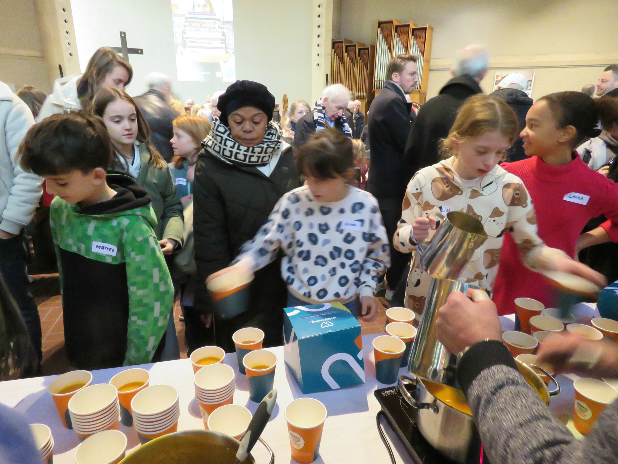 Soep op de stoep - Welzijnszorg - Advent - Sint-Anna-ten-Drieënkerk, Antwerpen Linkeroever