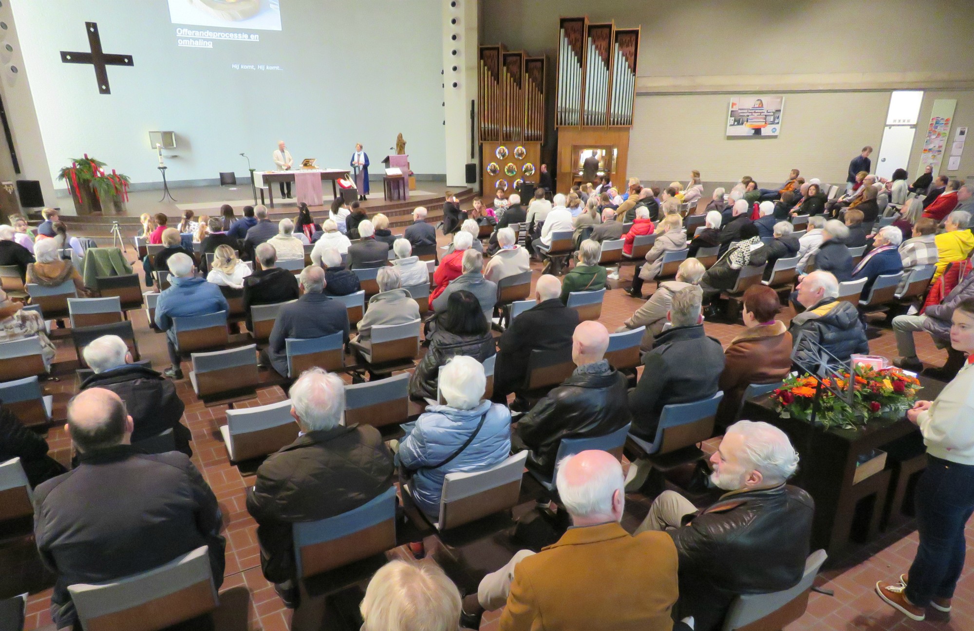 Wegwijzerviering | Eerste zondag advent | Sint-Anna-ten-Drieënkerk, Antwerpen Linkeroever | Vormelingen en eerste communicanten