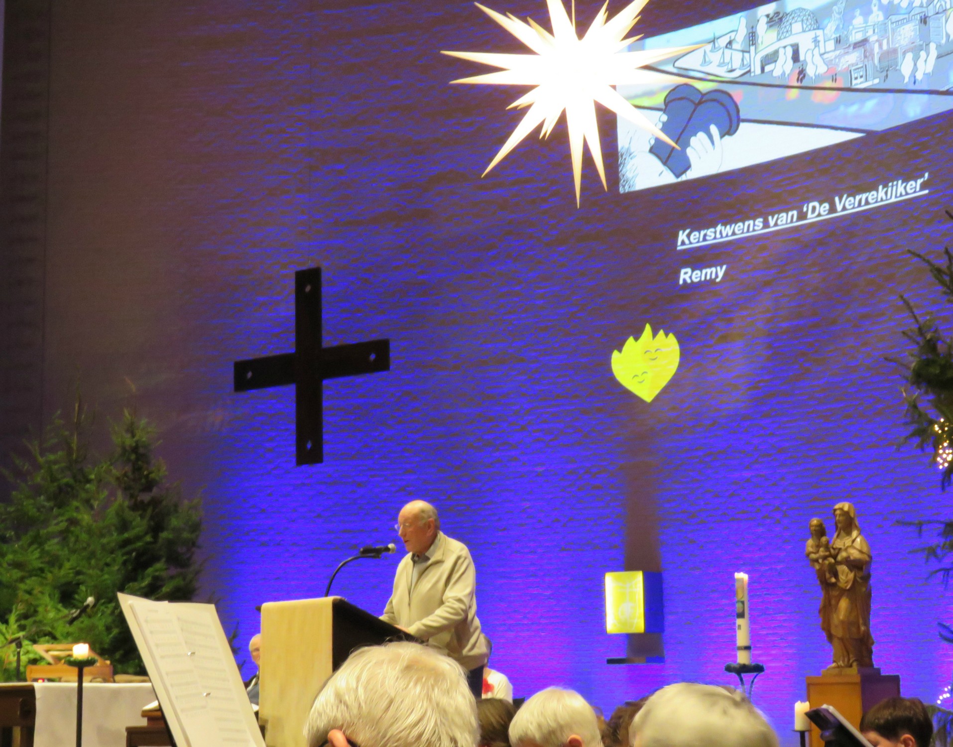 Kerstavondviering - Remy Van Looveren spreekt de kerstwens uit