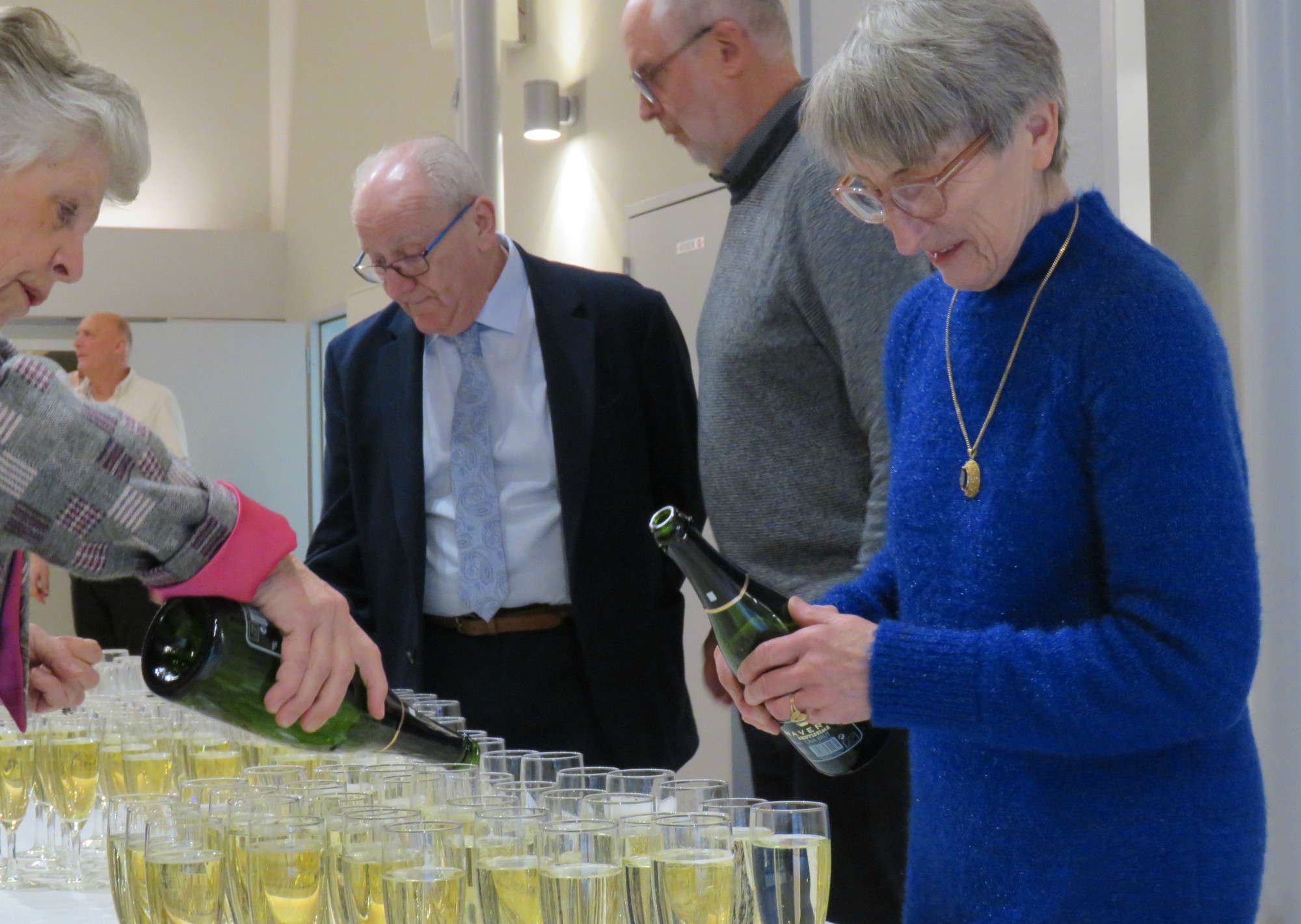 Nieuwjaarsreceptie Sint-Anna-ten-Drieënparochie | Heel wat volk komt mee op het nieuwe jaar klinken