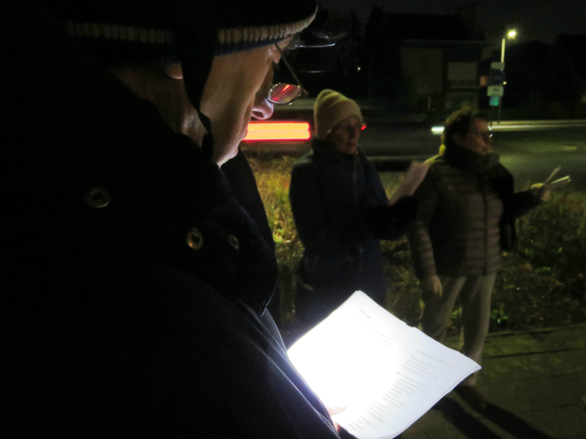 Kerststalzingen - KWB - Kerststal Melis Stokelaan - Driekoningenzingen - Sint-Anna-ten-Drieënparochie, Antwerpen Linkeroever