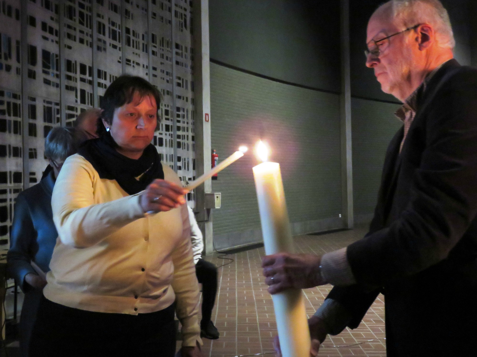 Paaswake - Het vuur wordt verdeeld in de kerk