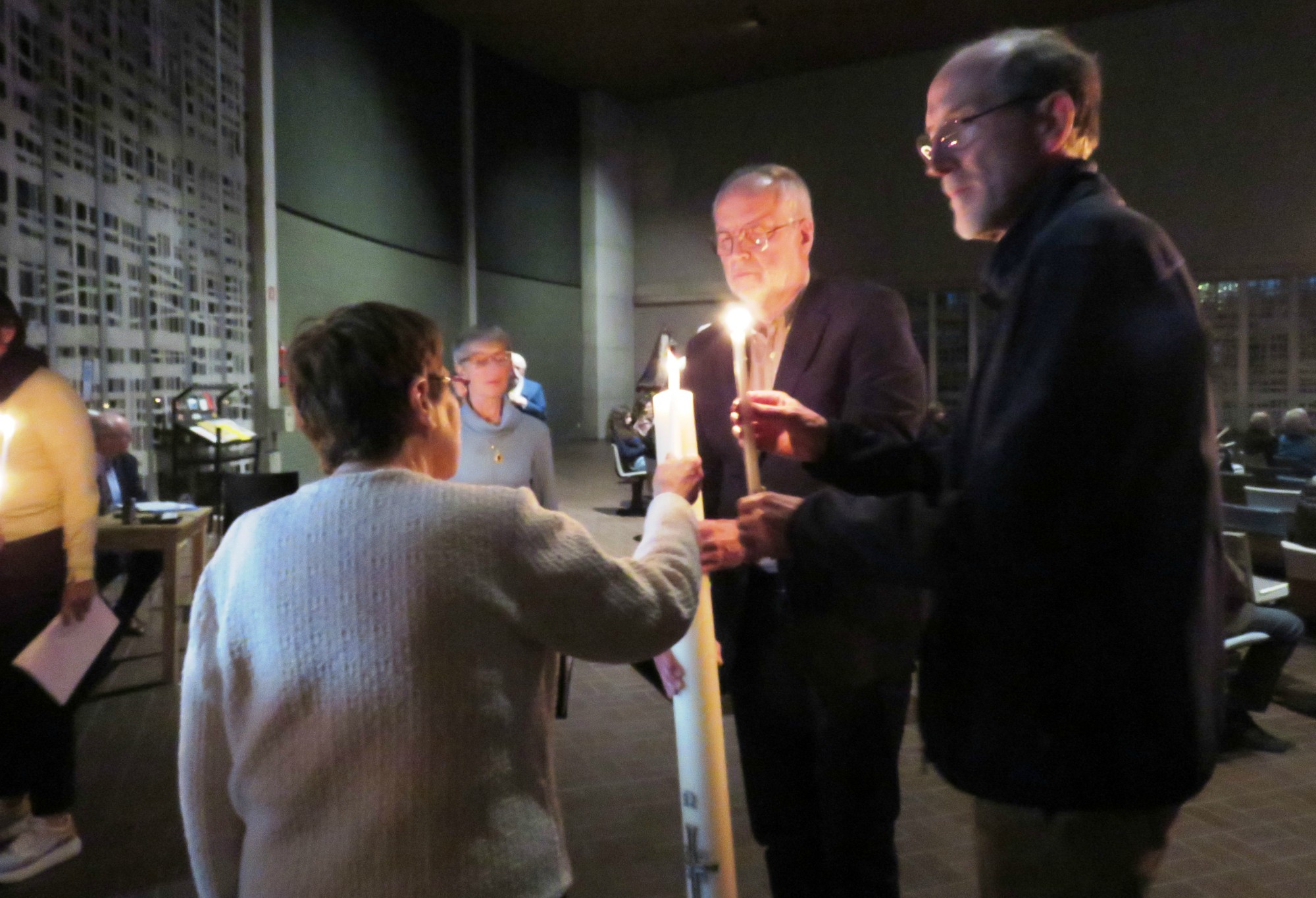 Paaswake - Het vuur wordt verdeeld in de kerk