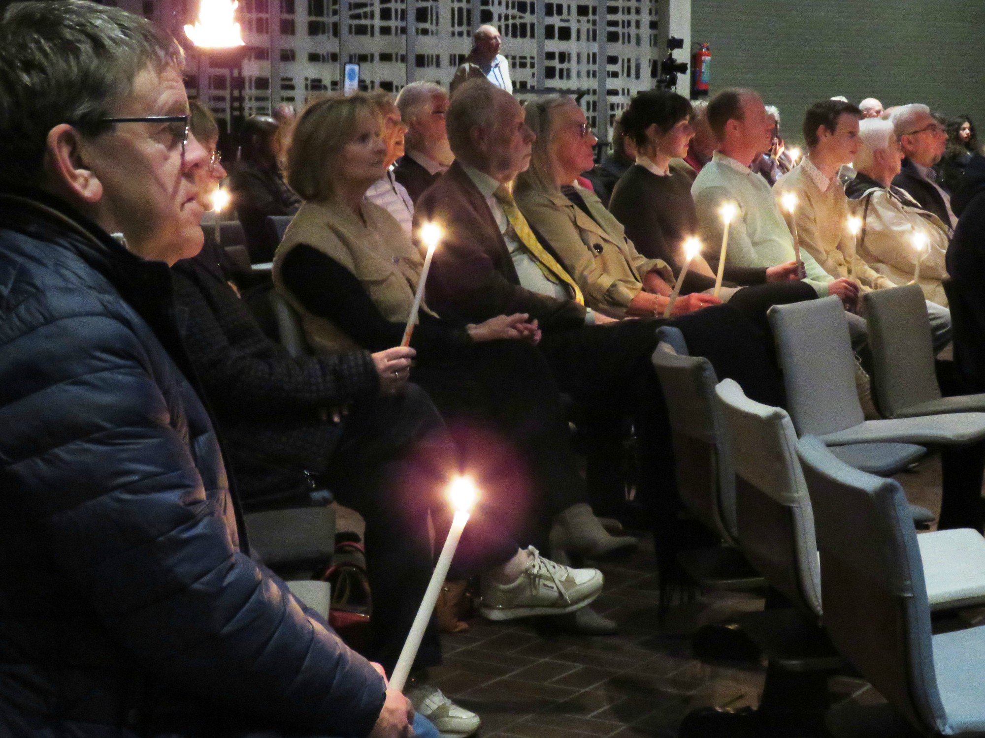 Paaswake - Het vuur wordt verdeeld in de kerk