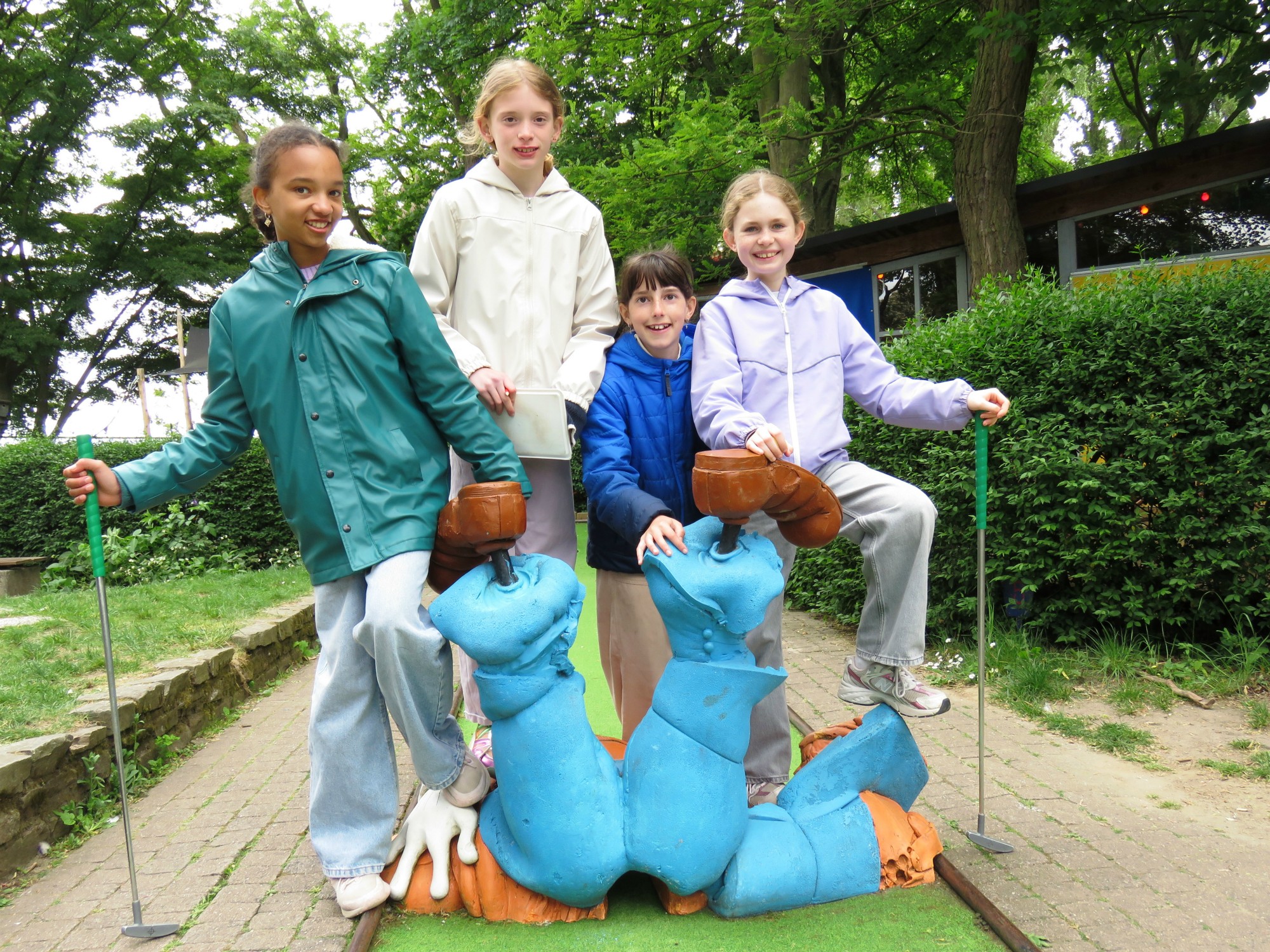 Vormelingen 2025 - Minigolf om samen de dag af te sluiten