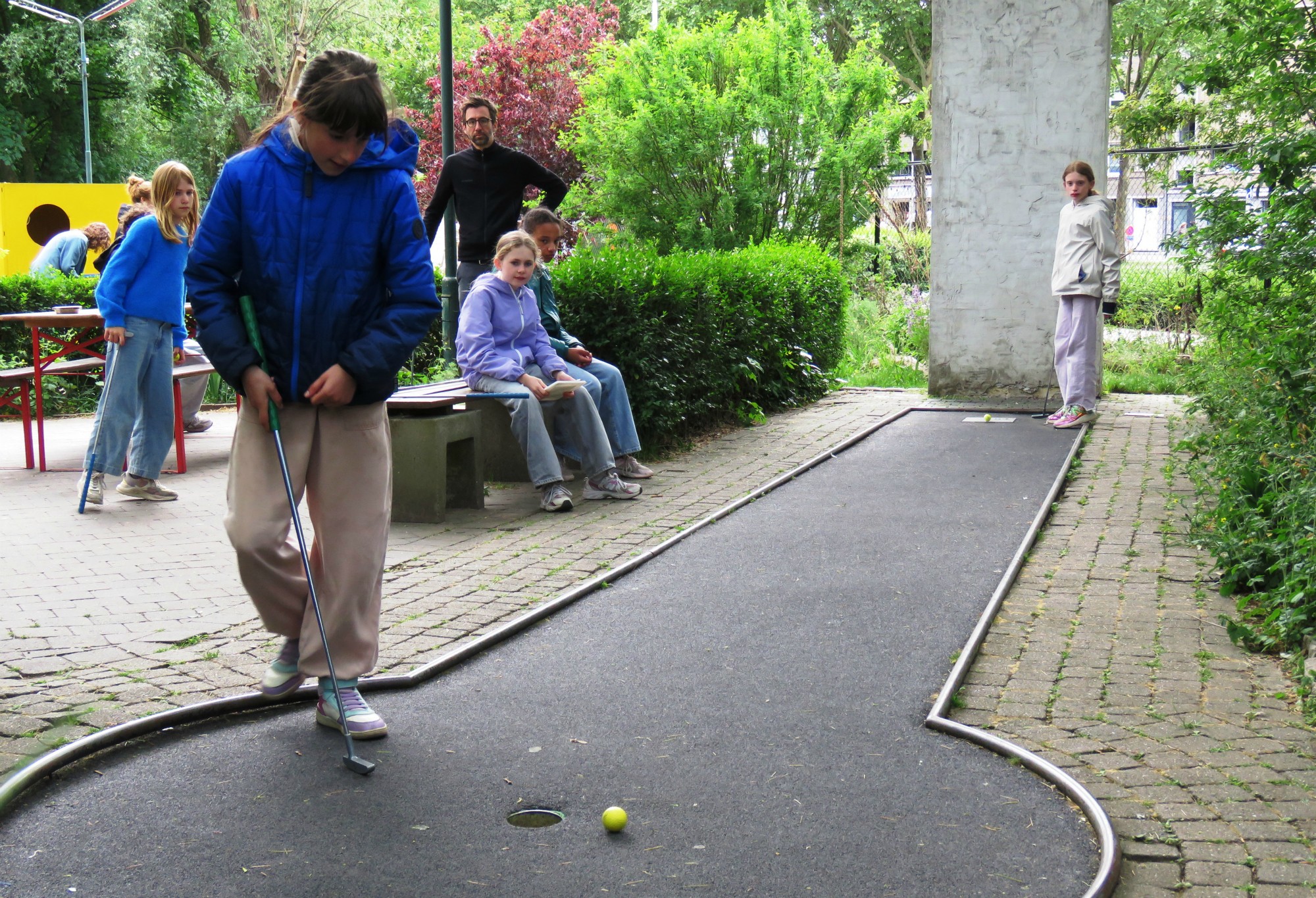 Vormelingen 2025 - Minigolf om samen de dag af te sluiten